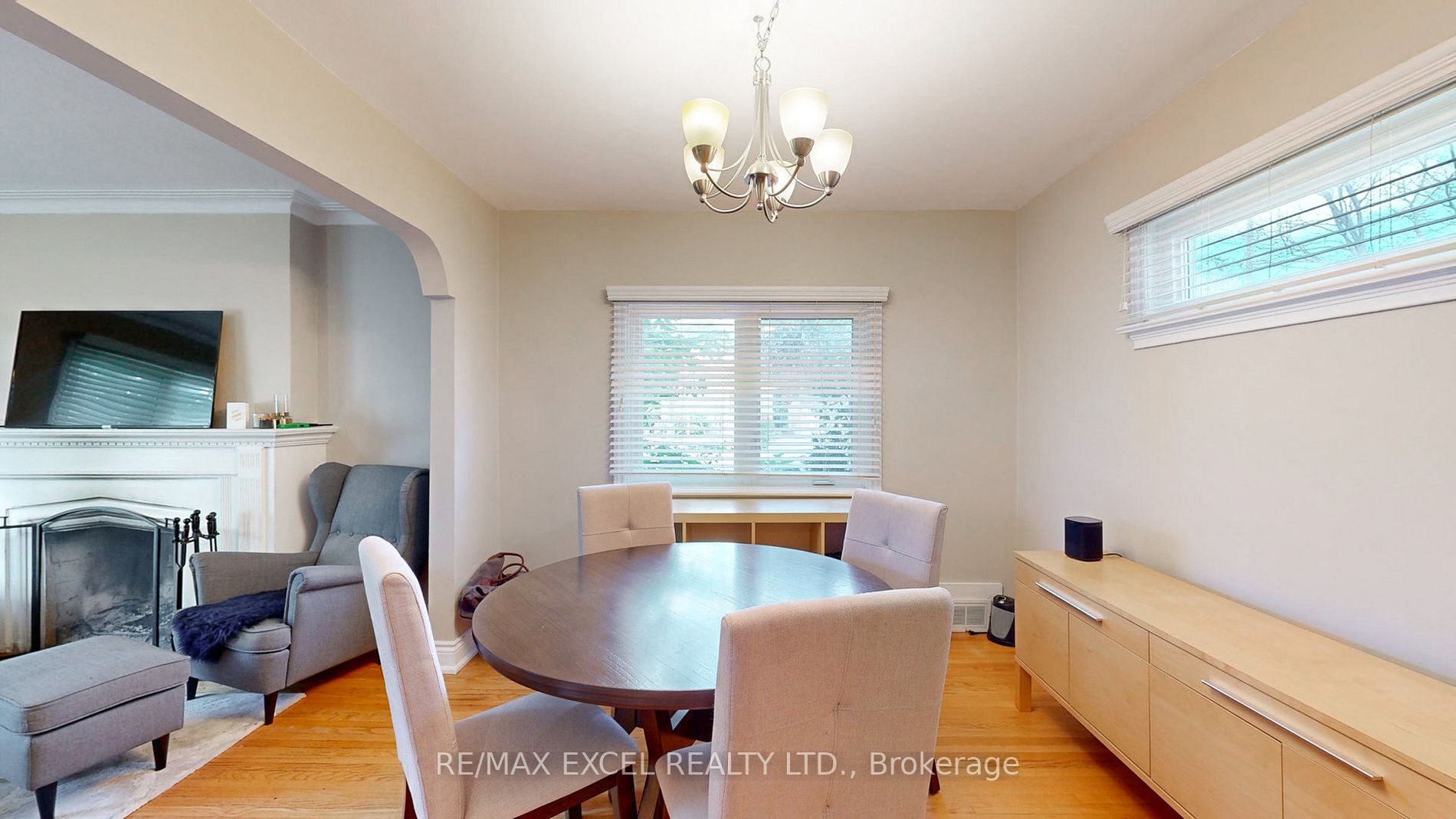 375 Lawrence Ave W