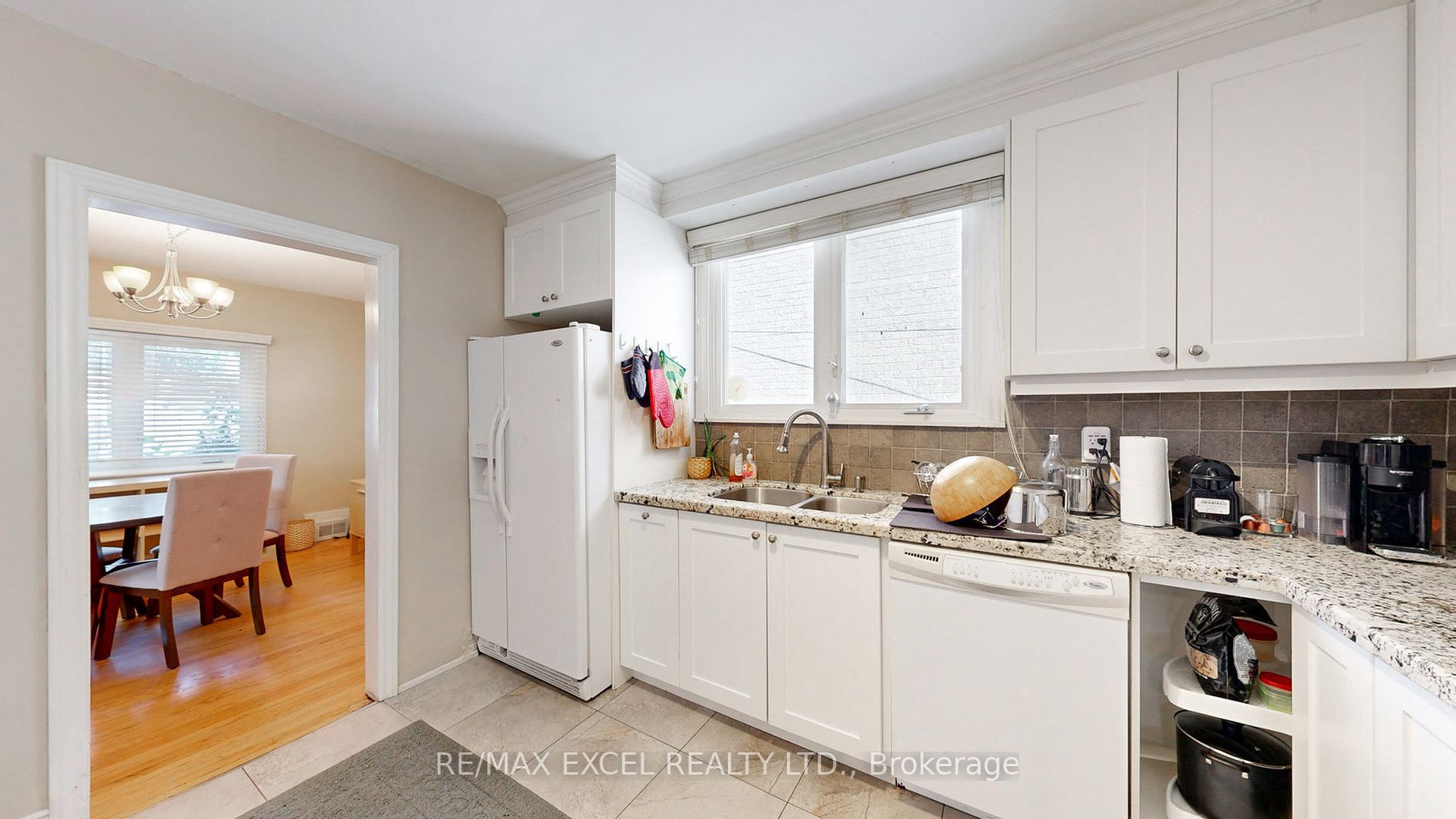 375 Lawrence Ave W