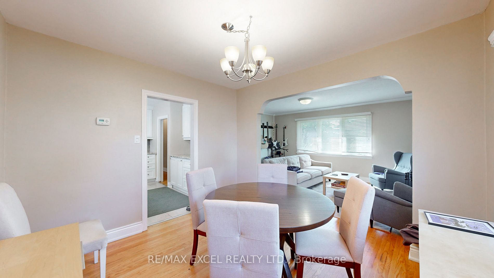 375 Lawrence Ave W