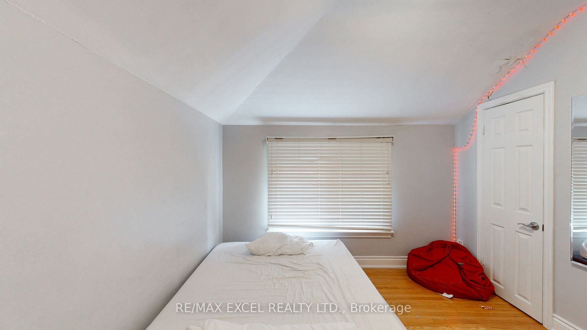 375 Lawrence Ave W