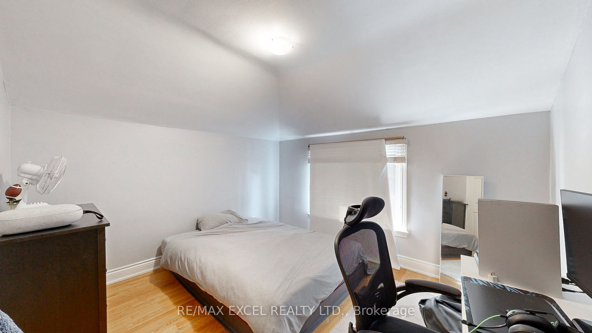 375 Lawrence Ave W