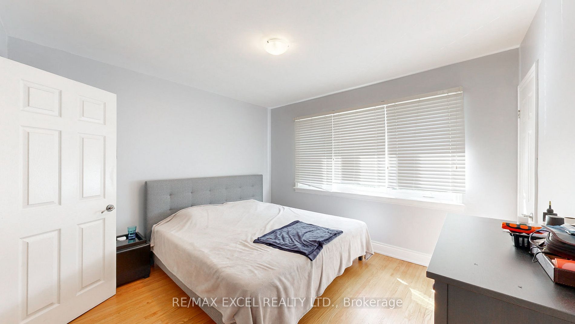 375 Lawrence Ave W