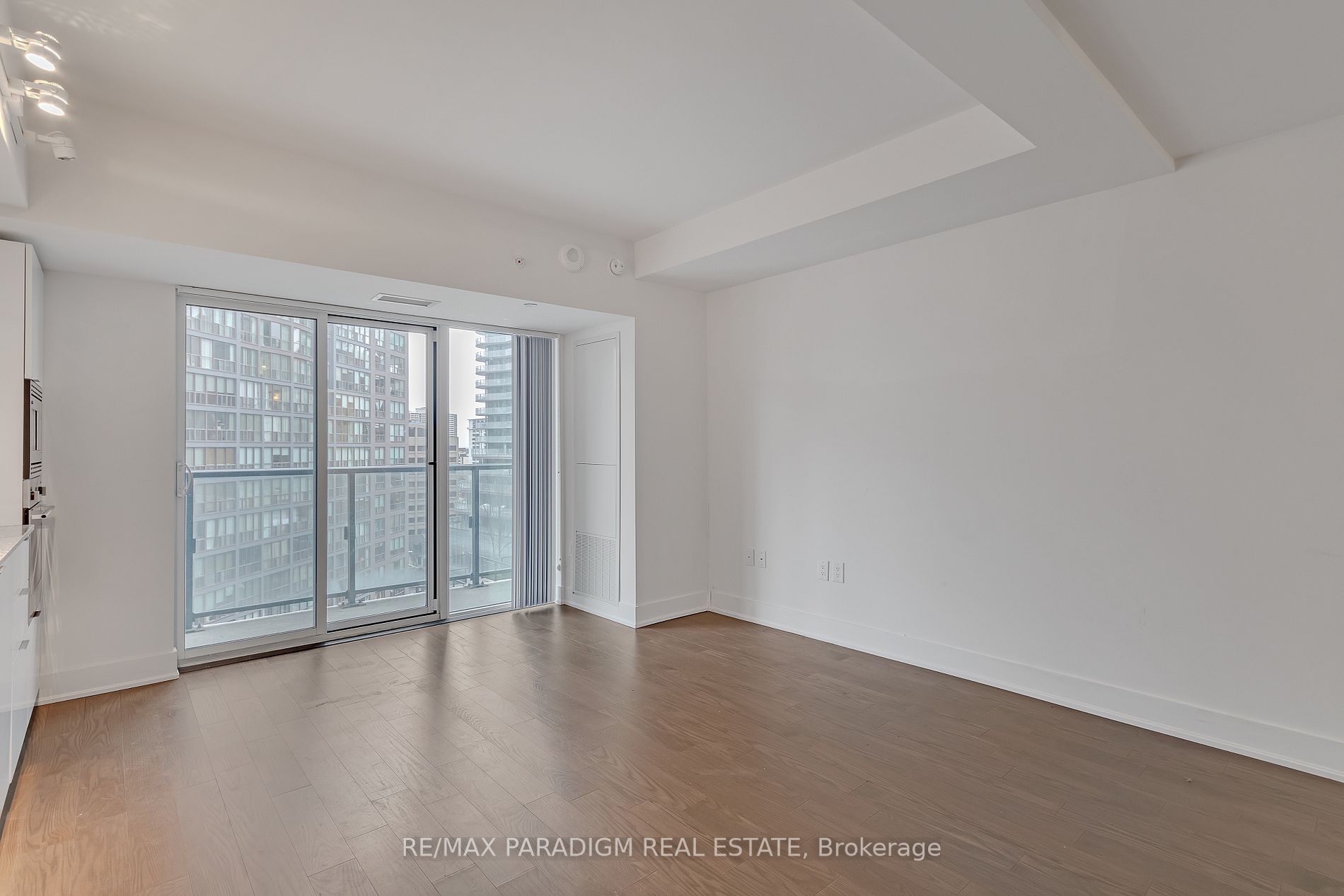 955 Bay St, #2501