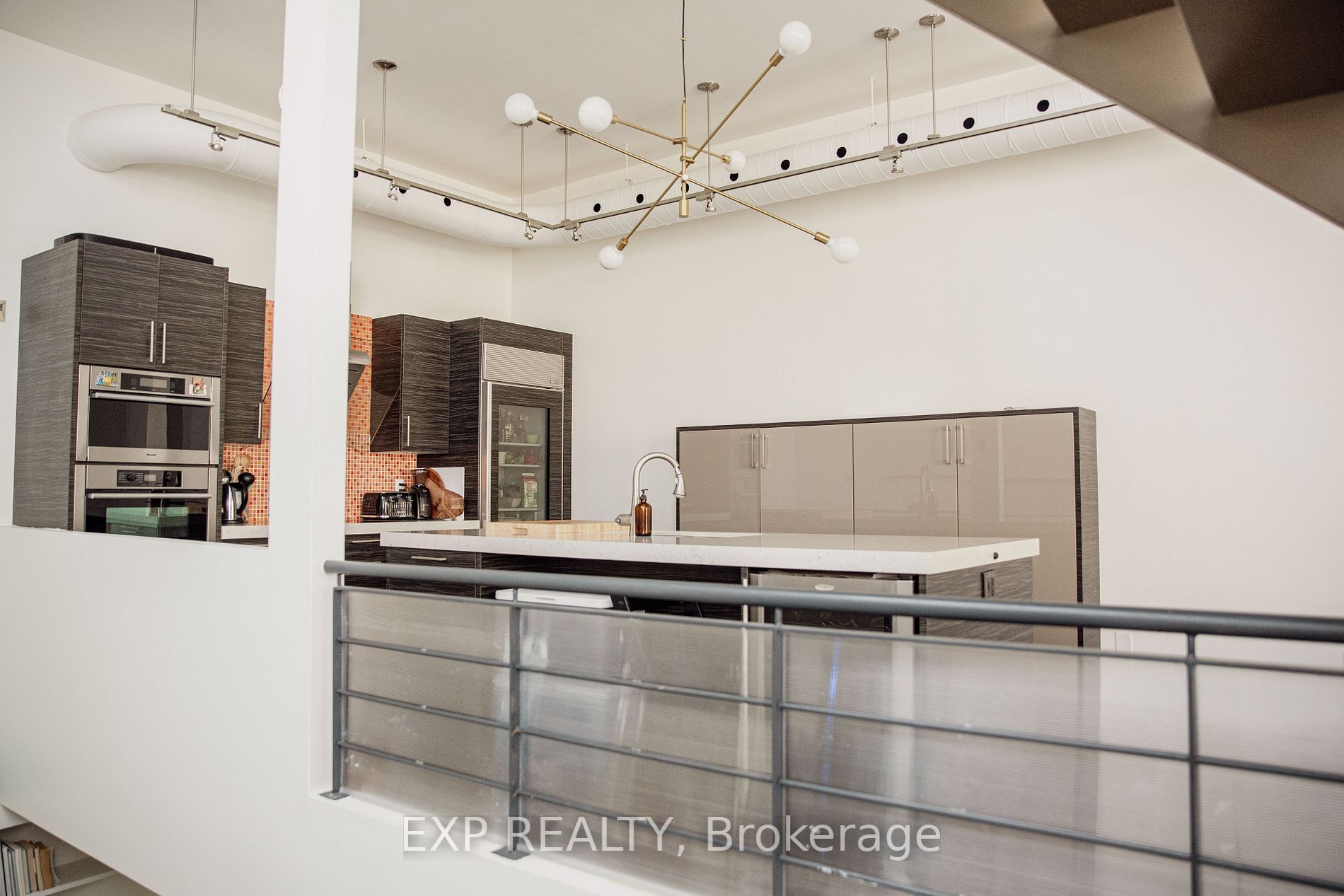 306 Sackville St, #4