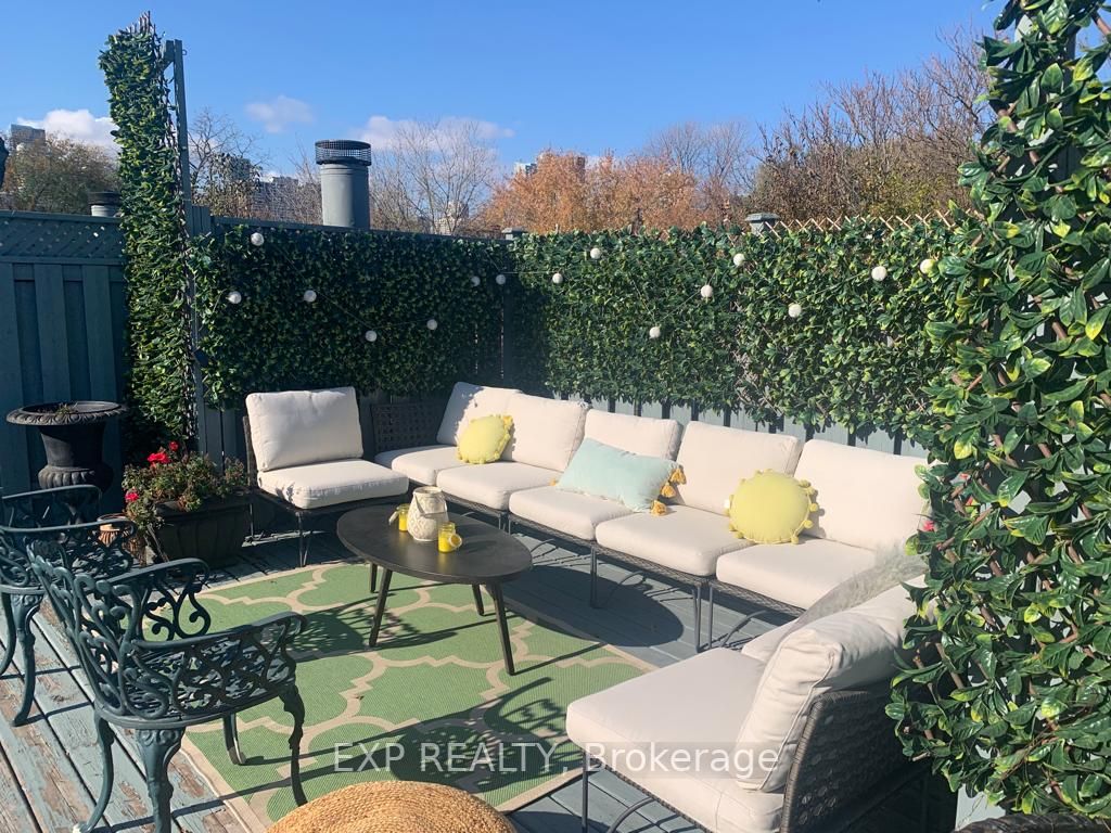 306 Sackville St, #4