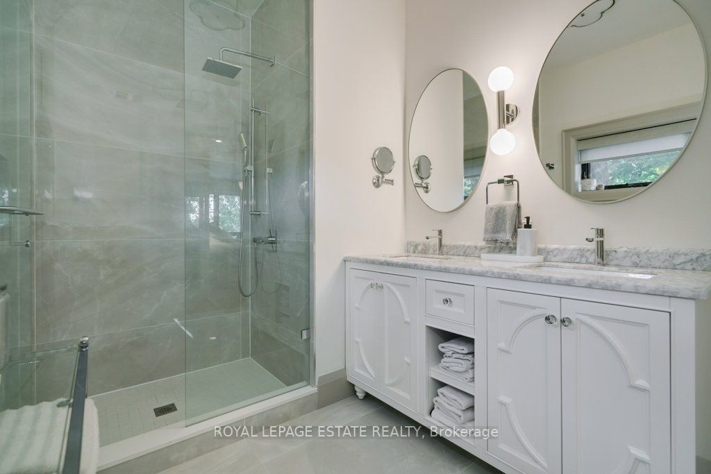 32 Servington Cres