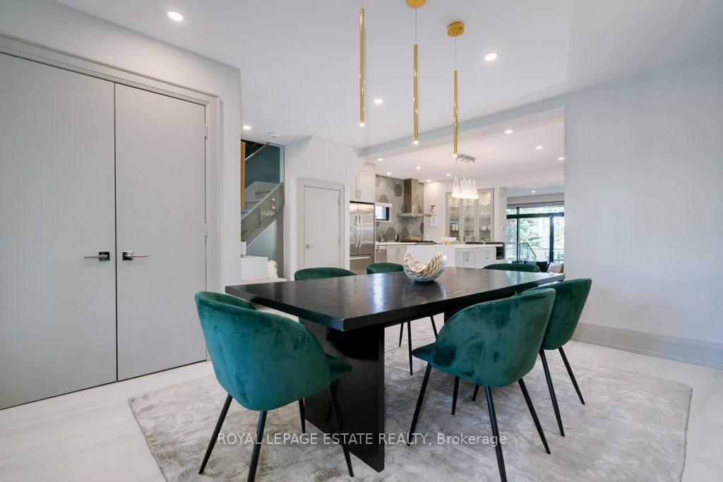 32 Servington Cres