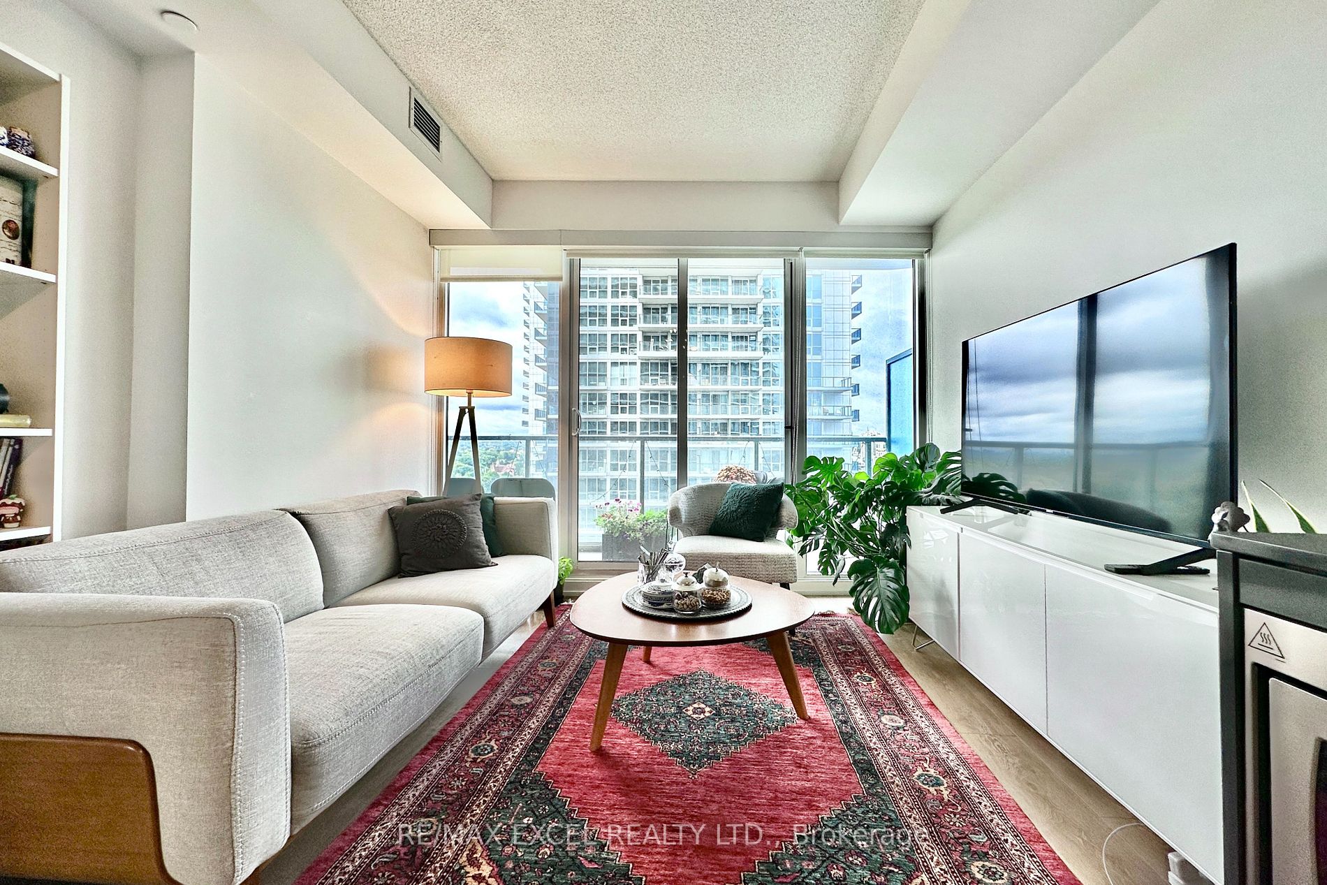 115 Mcmahon Dr, #2301