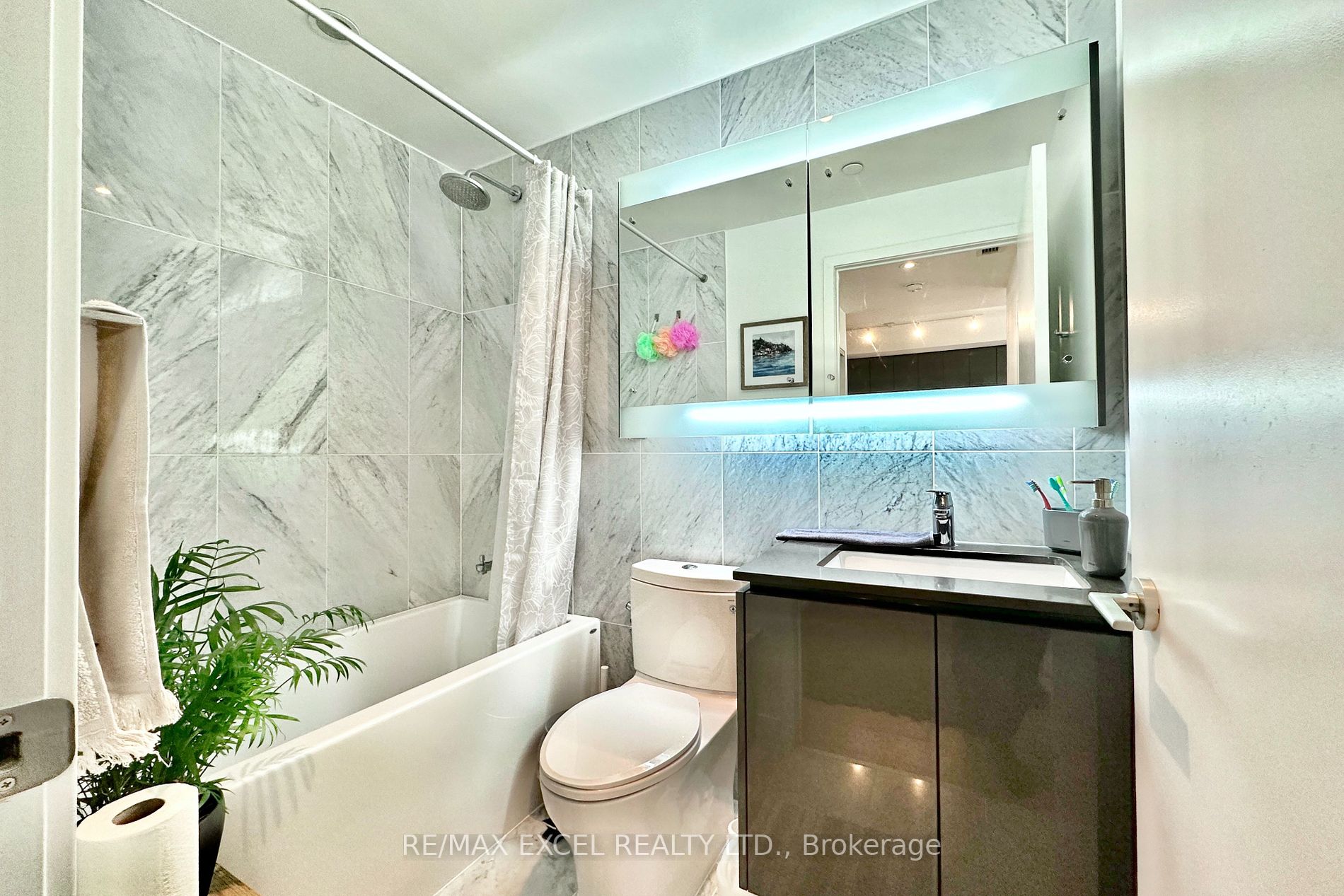 115 Mcmahon Dr, #2301