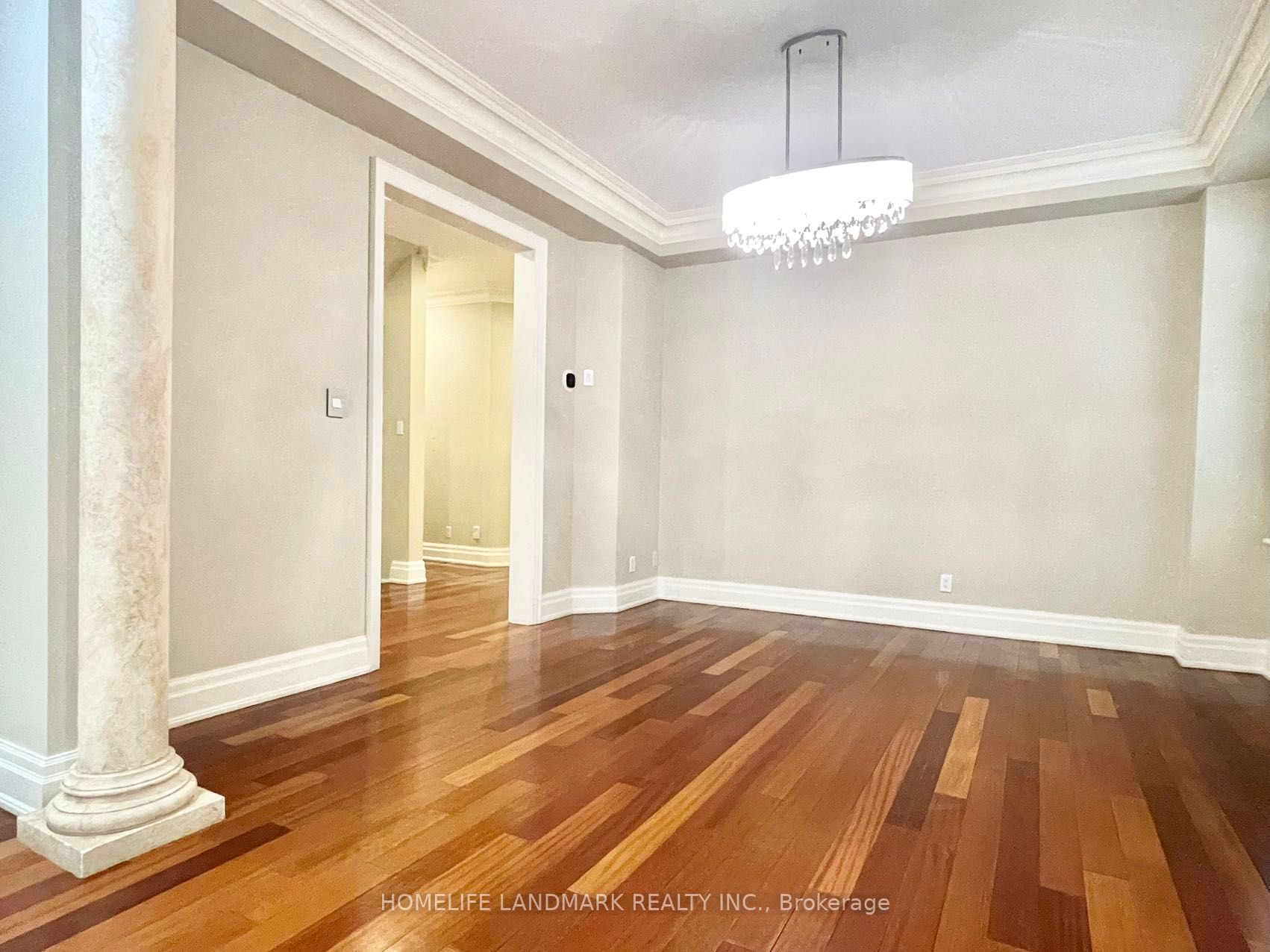 556 Old Orchard Grve
