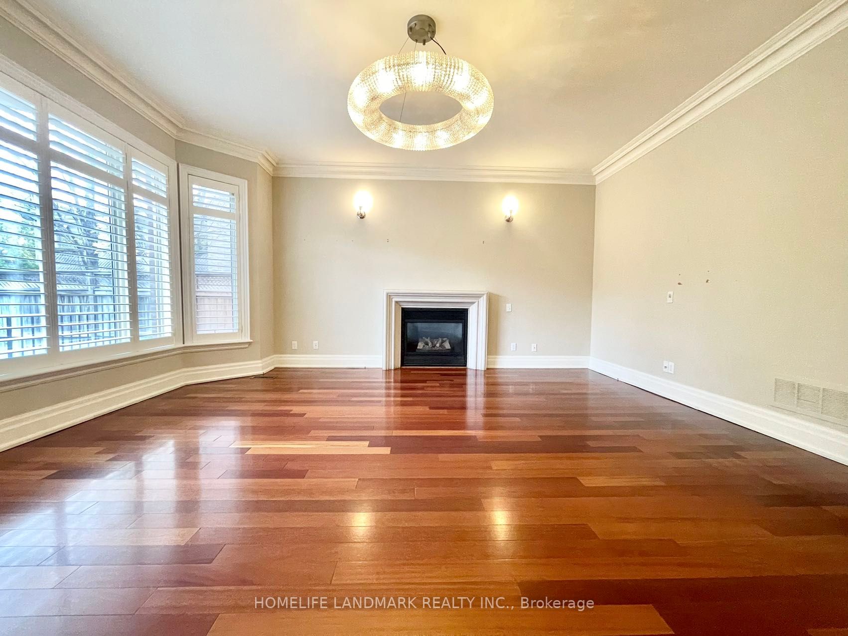 556 Old Orchard Grve