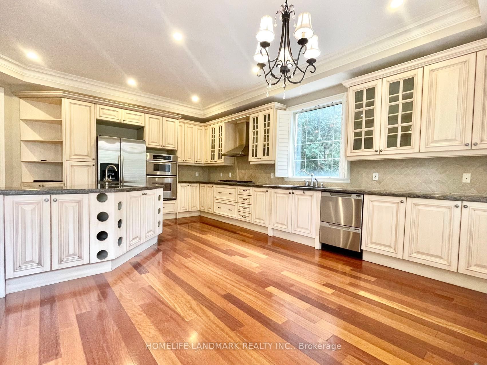 556 Old Orchard Grve
