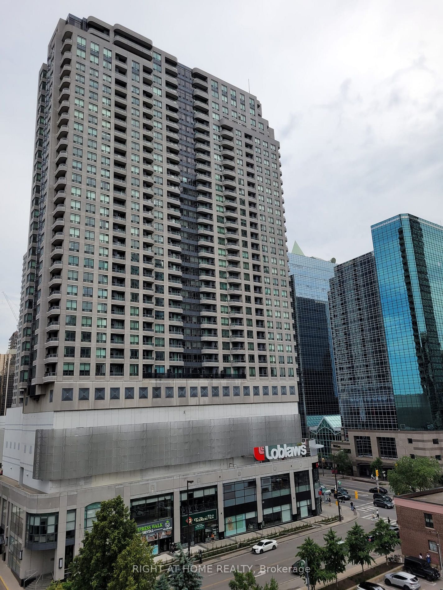 28 Empress Ave, #1001