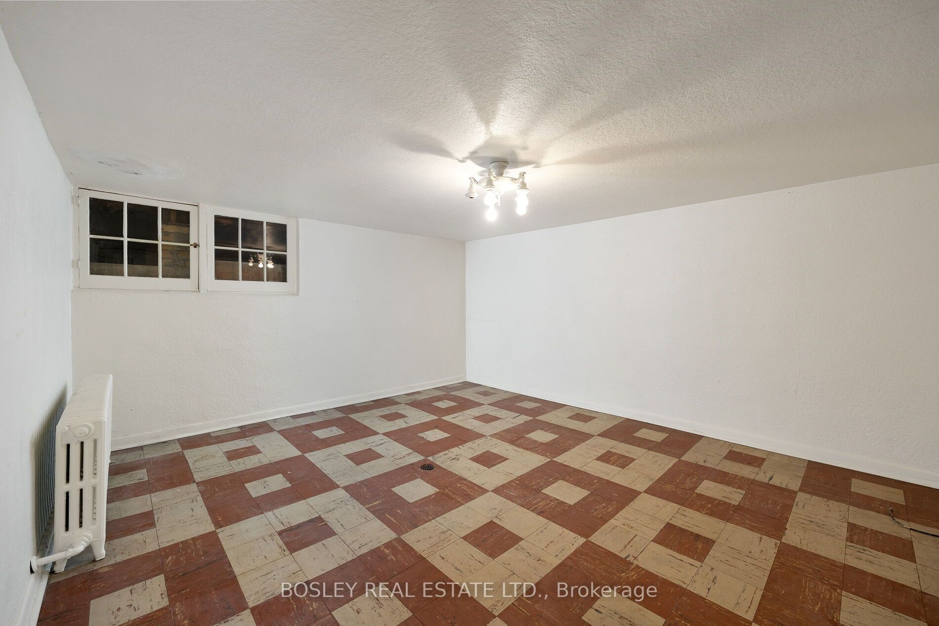 12 Southlea Ave