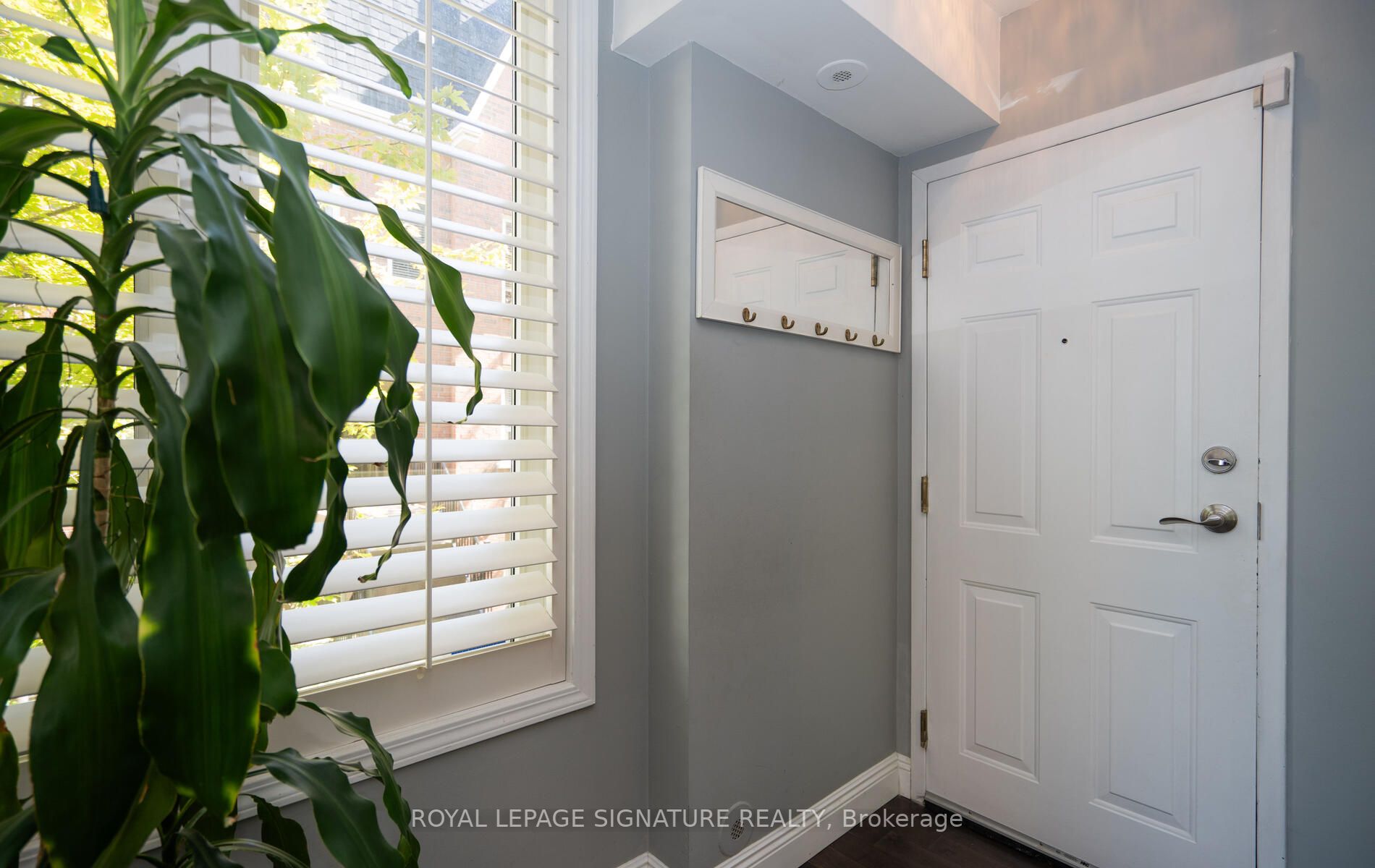 29 Canniff St, #Th402