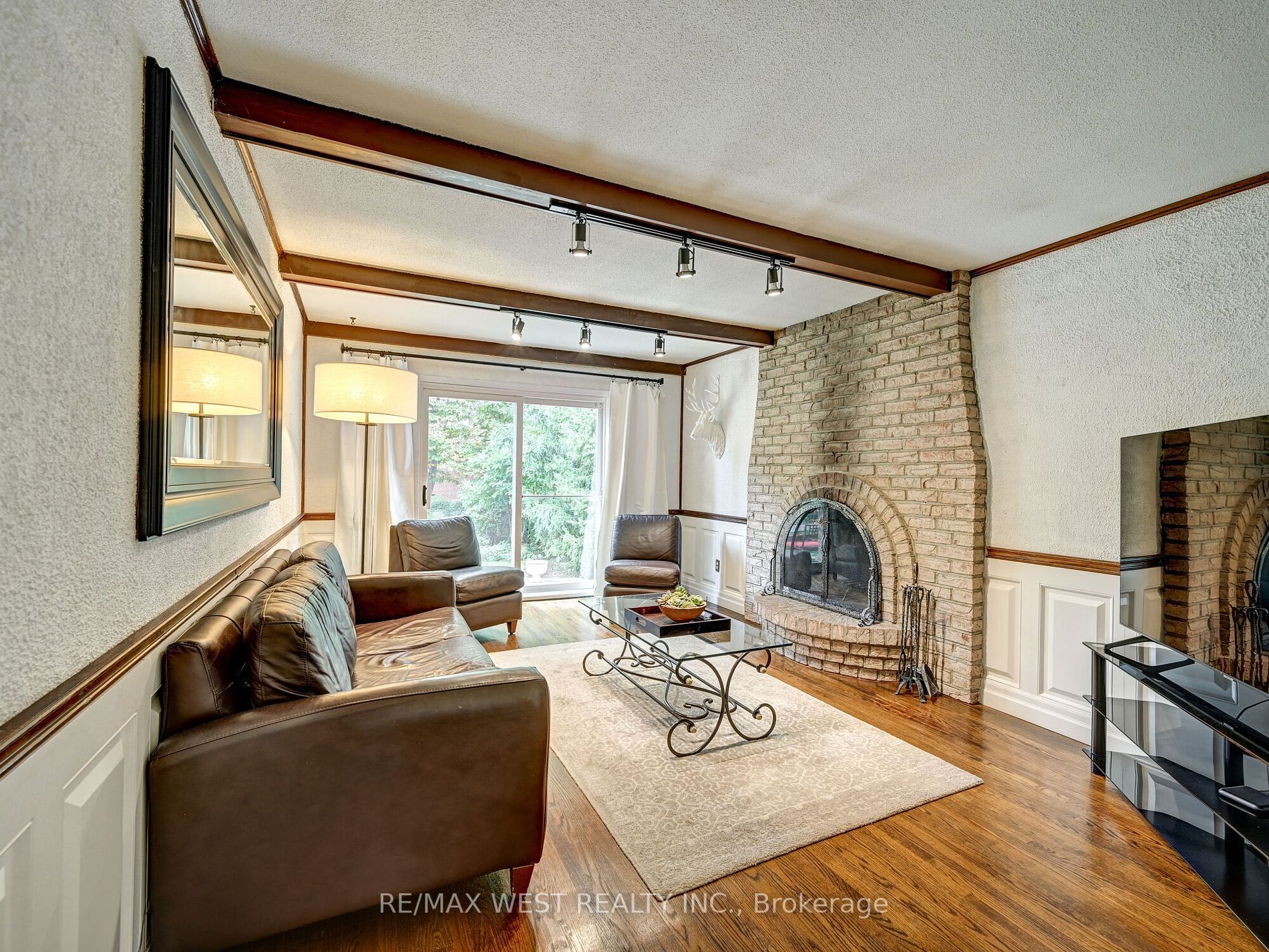 703 Conacher Drive