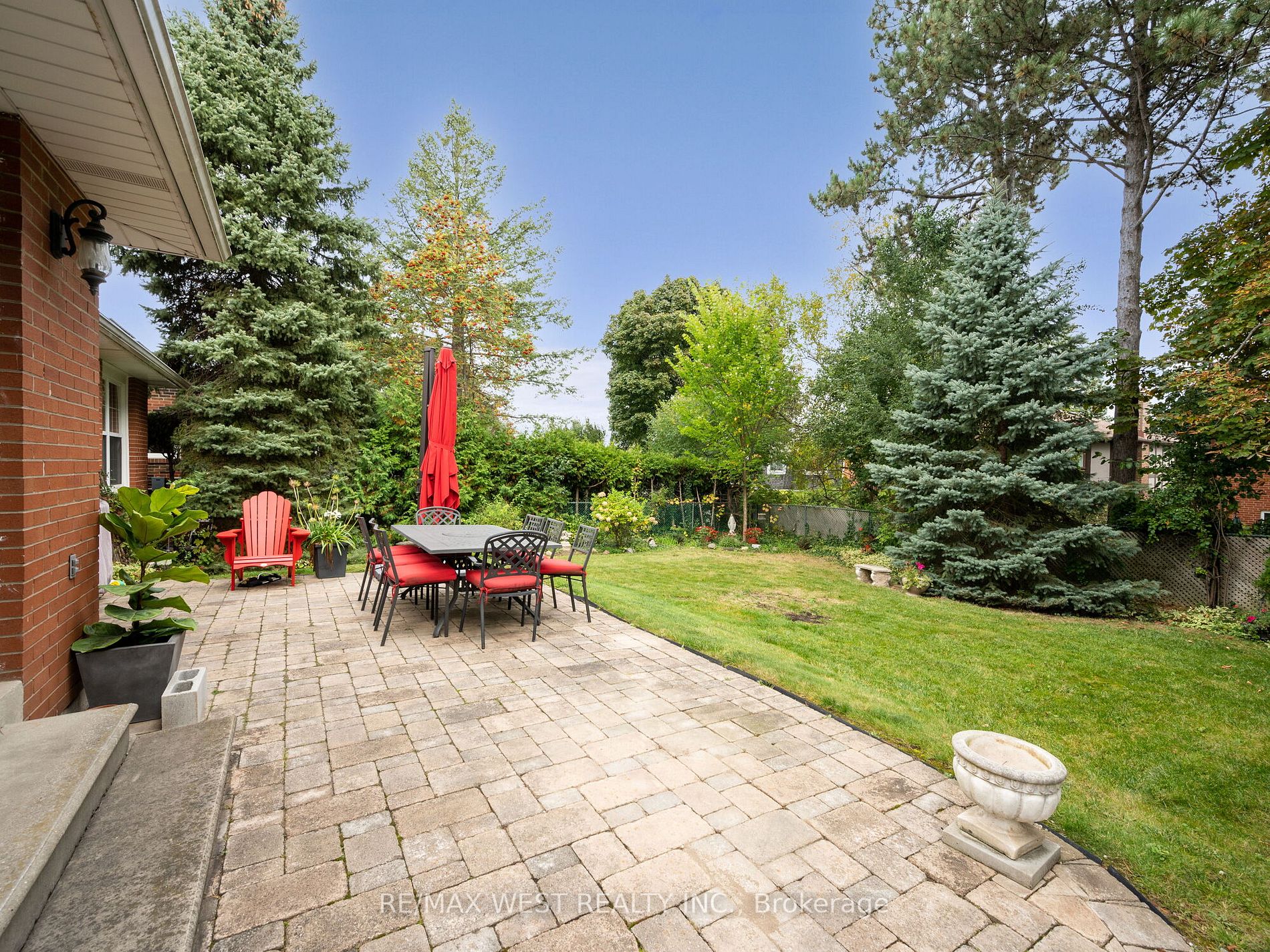 703 Conacher Drive