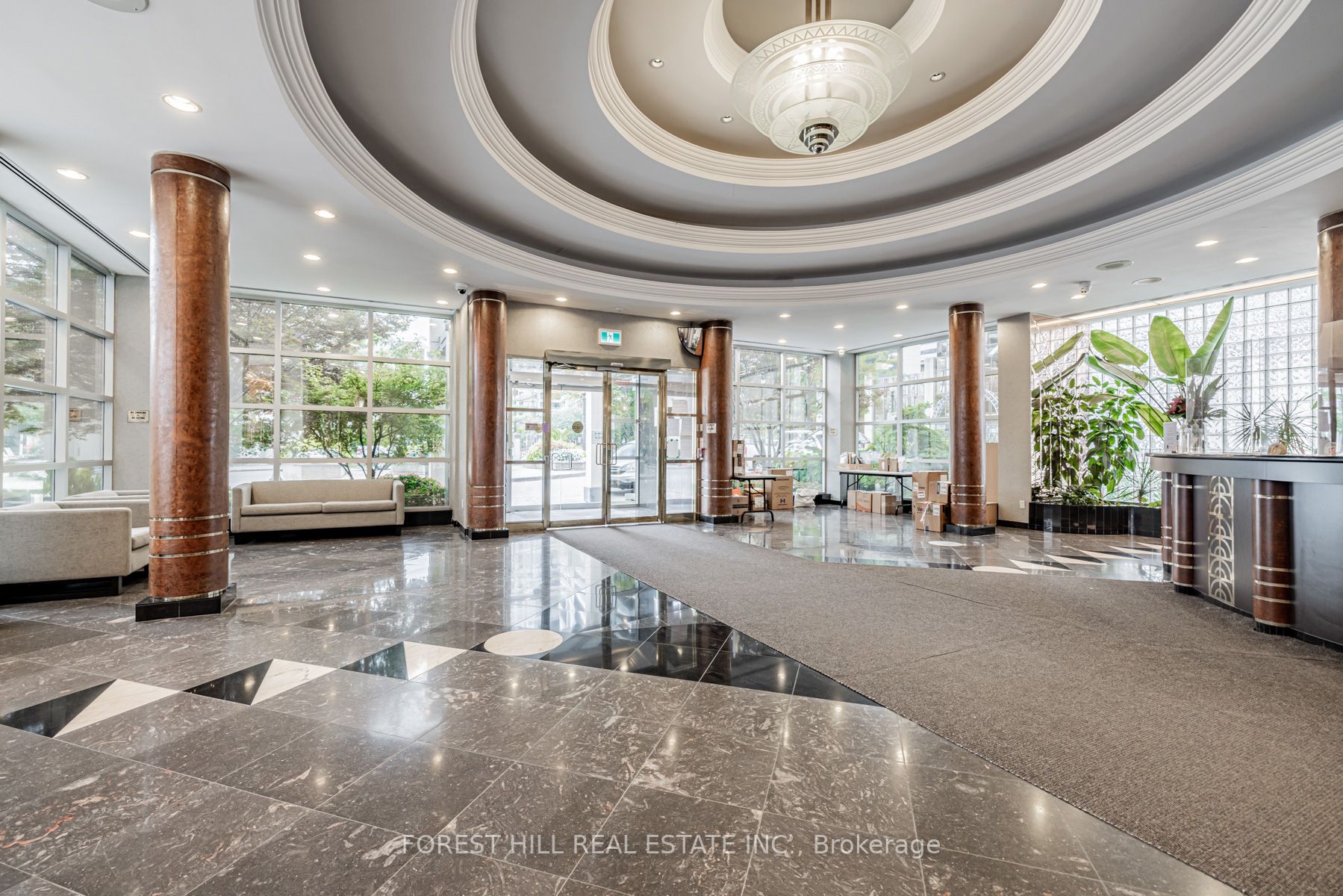 18 Hollywood Ave, #1205