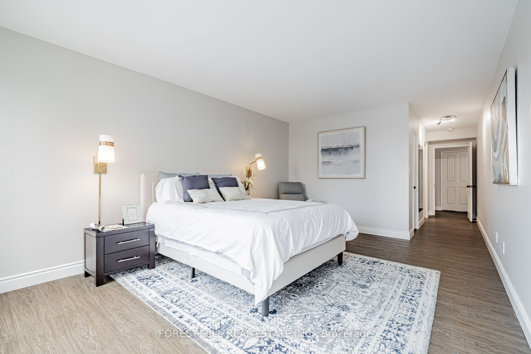 18 Hollywood Ave, #1205