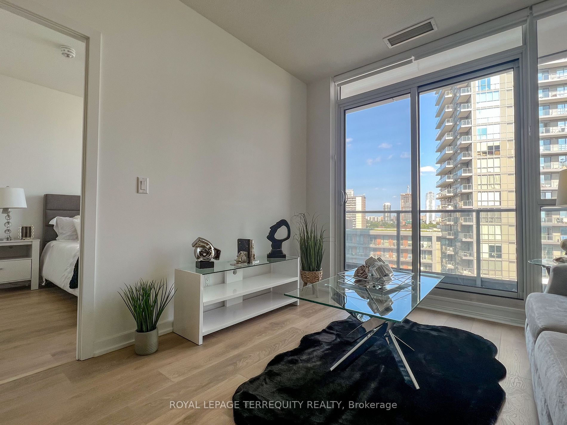 36 Forest Manor Rd, #722