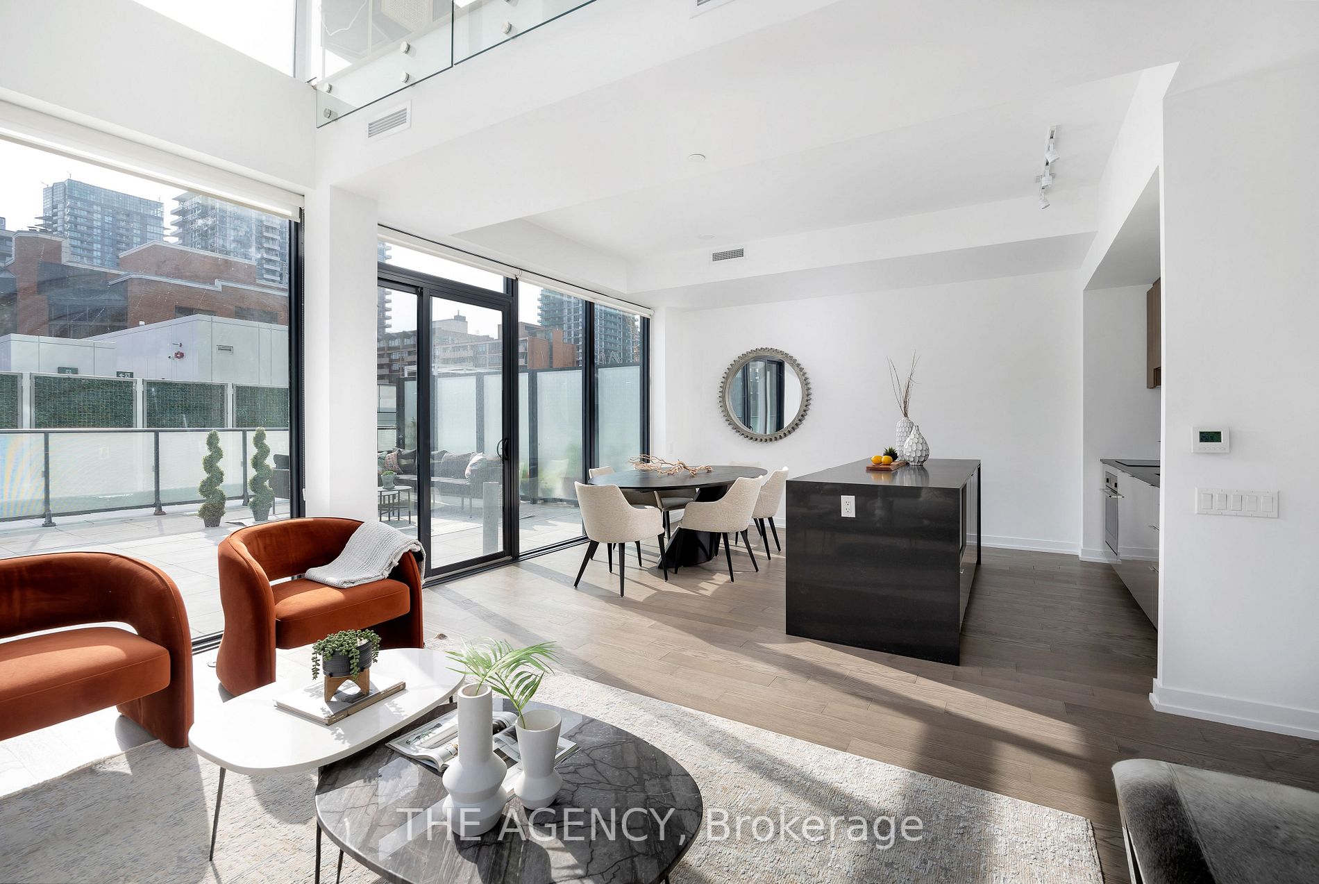 161 Roehampton Avenue, #804