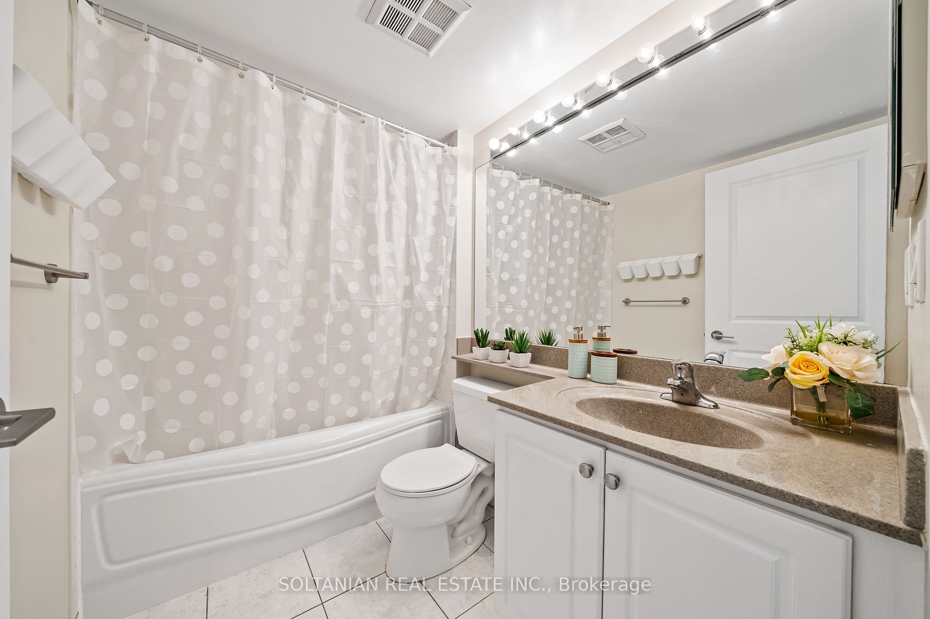 4968 Yonge St, #1708