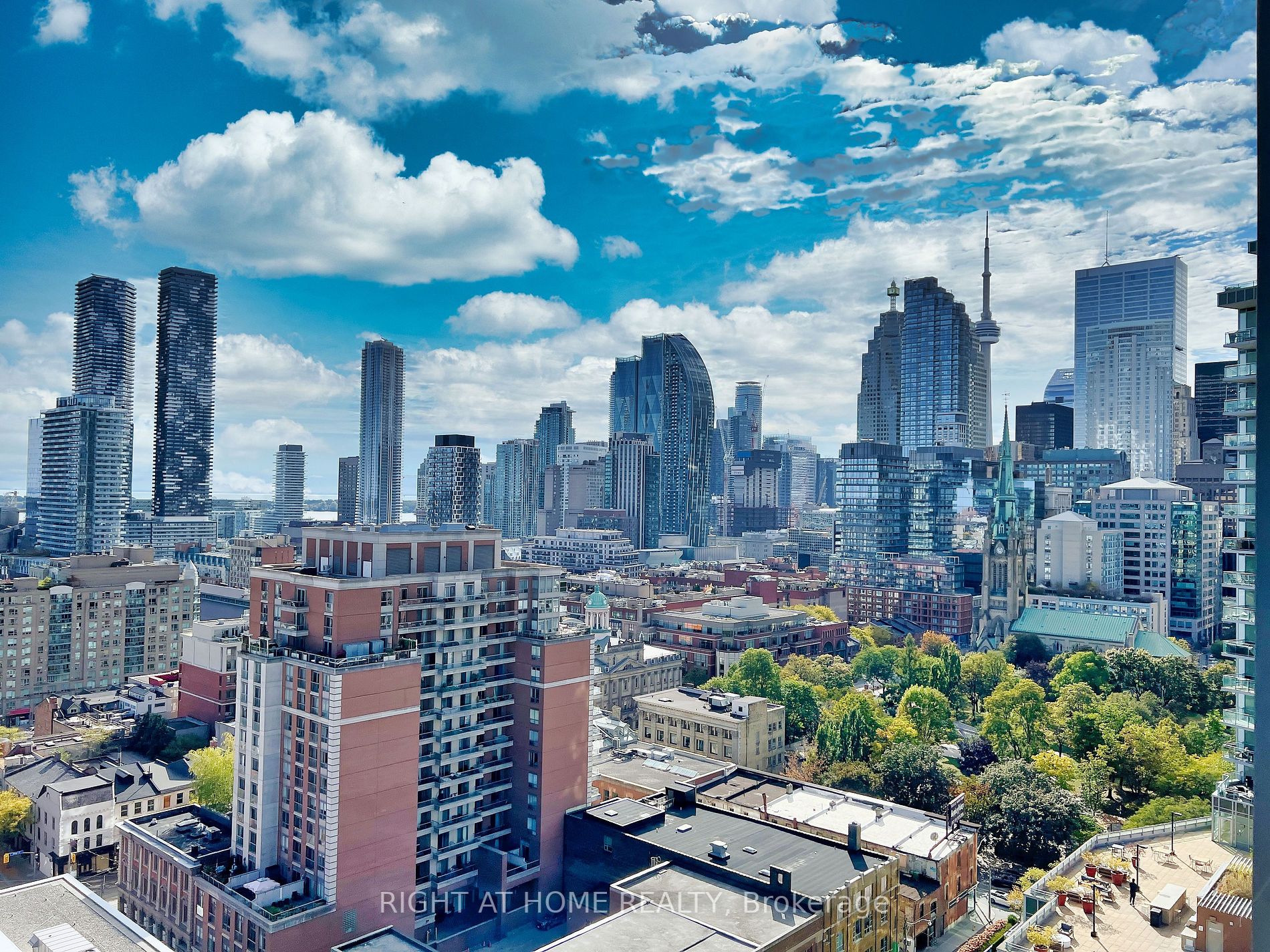 105 George St W, #1808