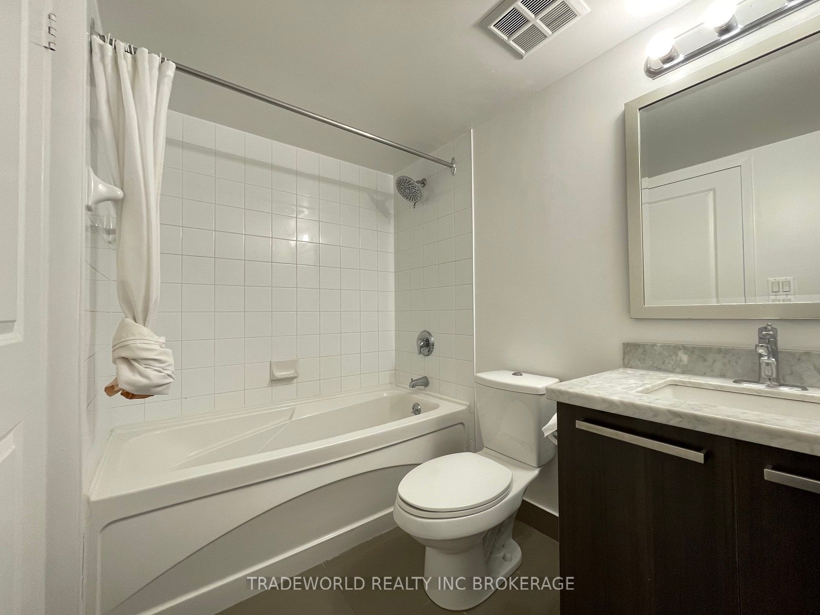11 St Joseph St, #1612