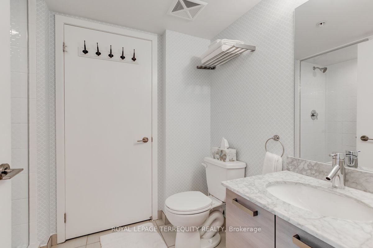 68 Abell St, #1030