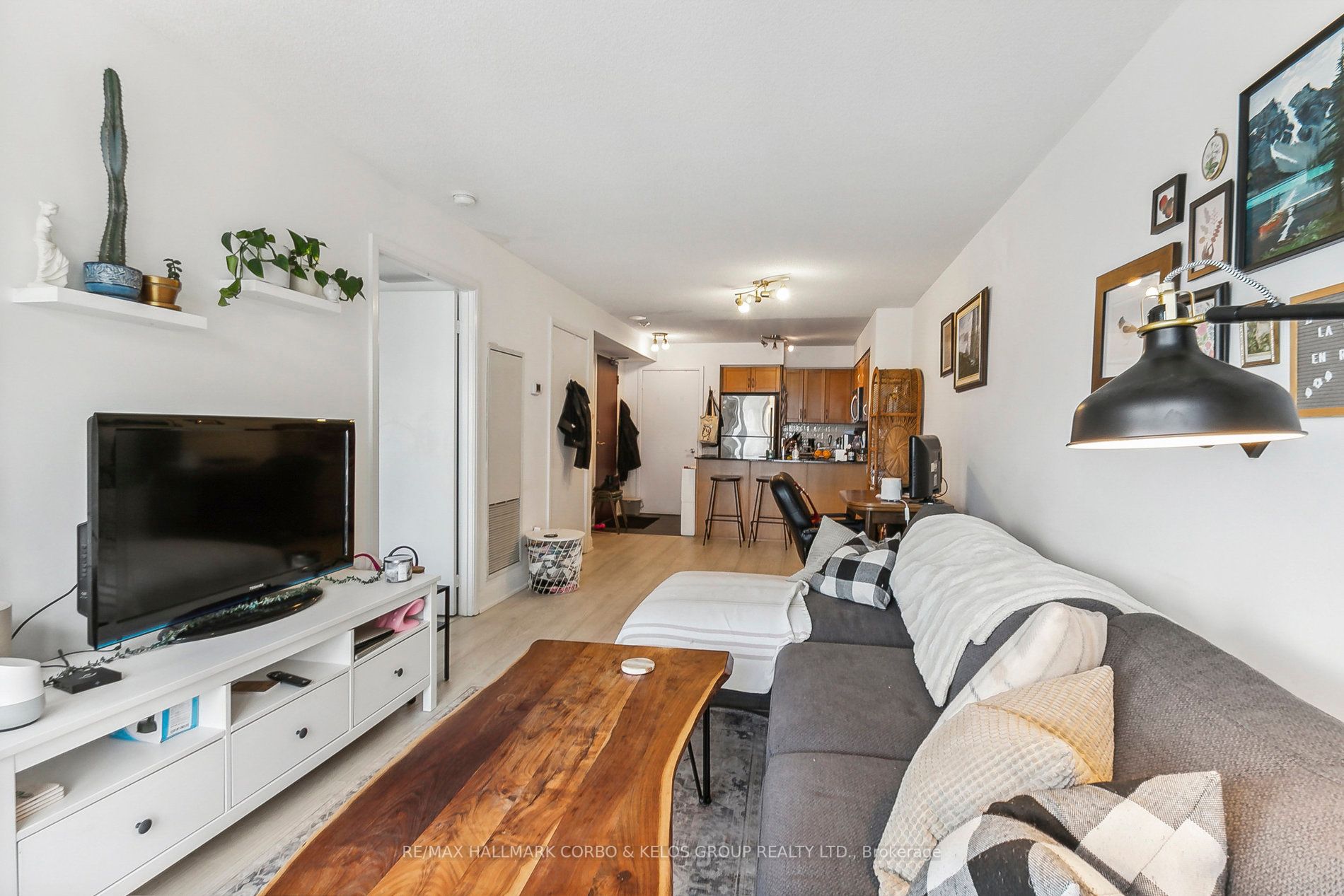 2181 Yonge St, #1601