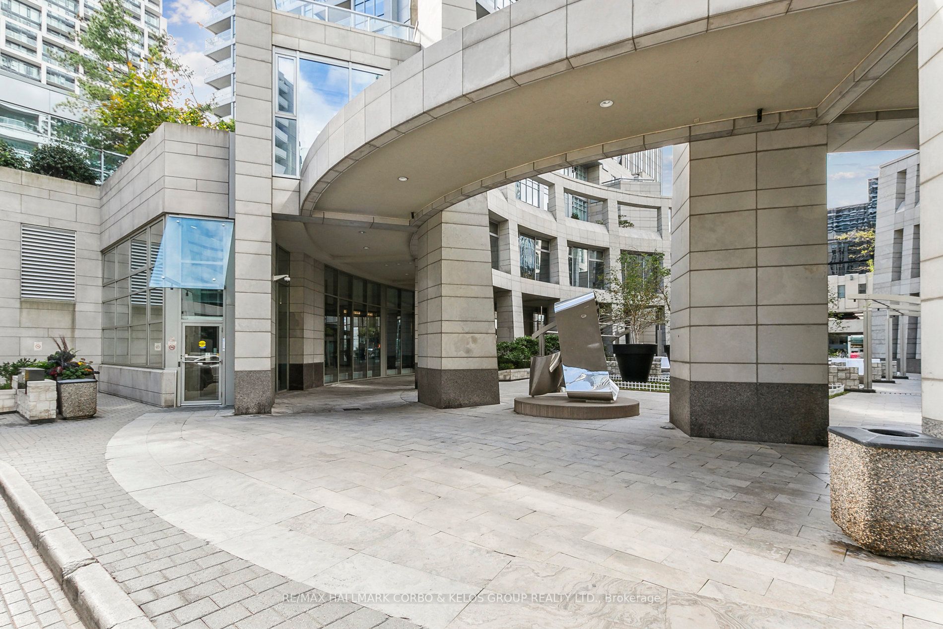 2181 Yonge St, #1601
