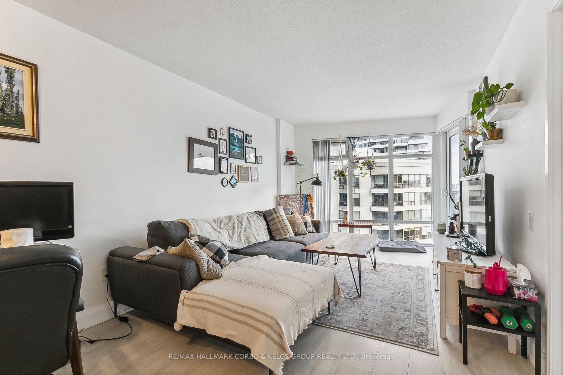 2181 Yonge St, #1601
