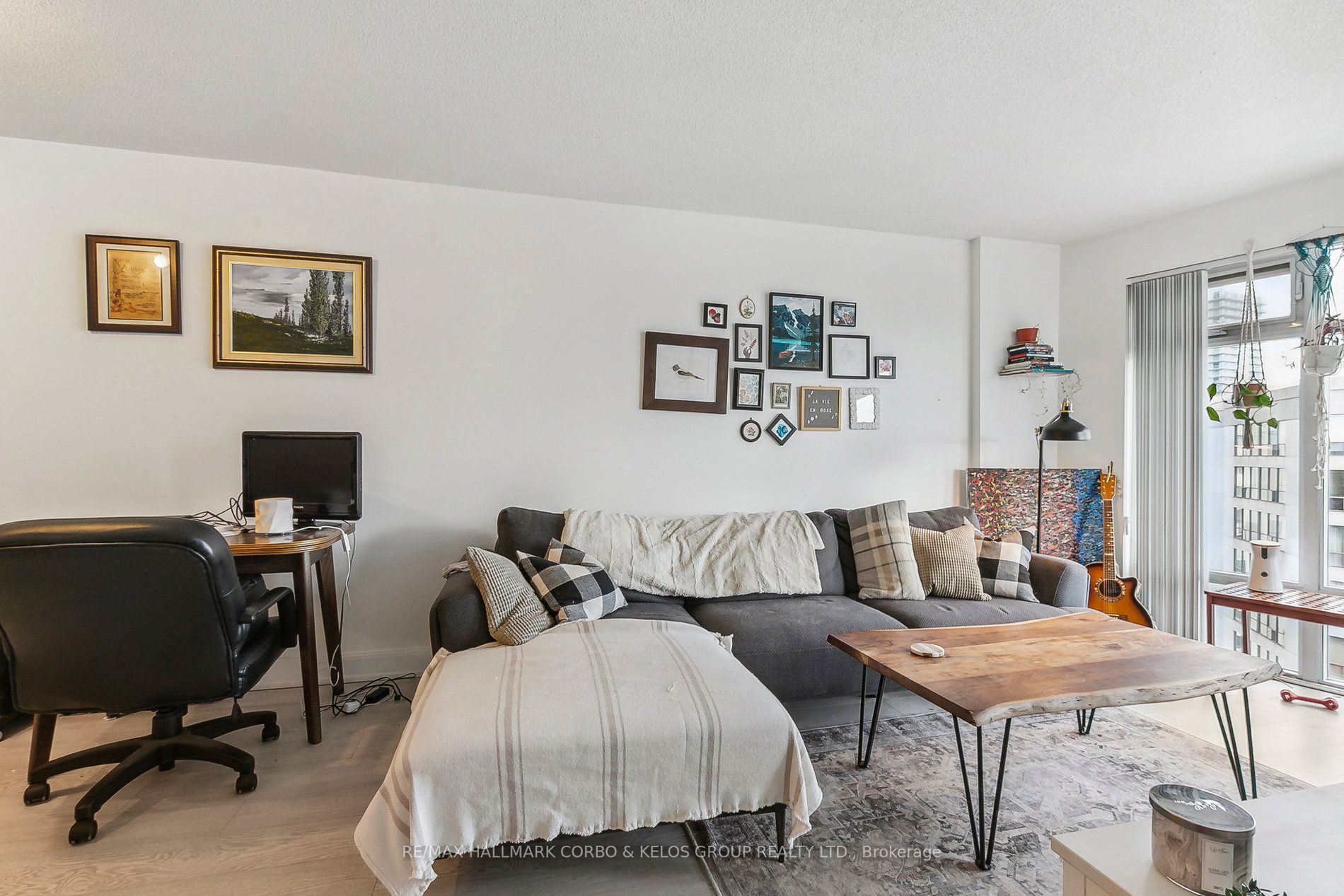 2181 Yonge St, #1601