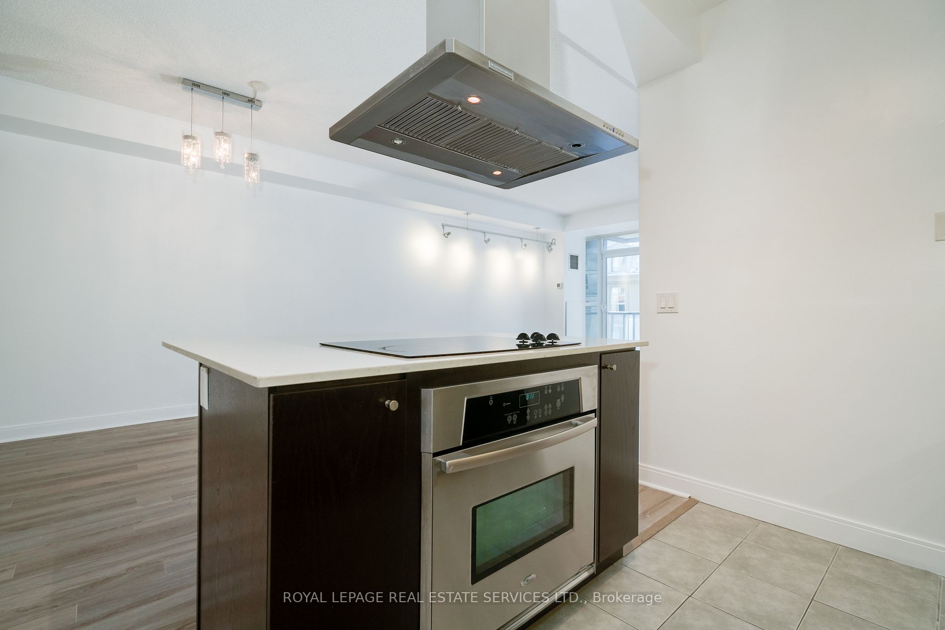 1 Scott St, #503