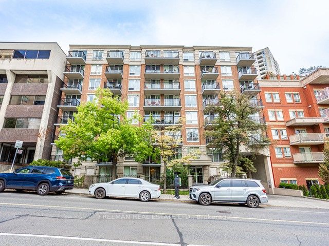 260 Merton St, #807
