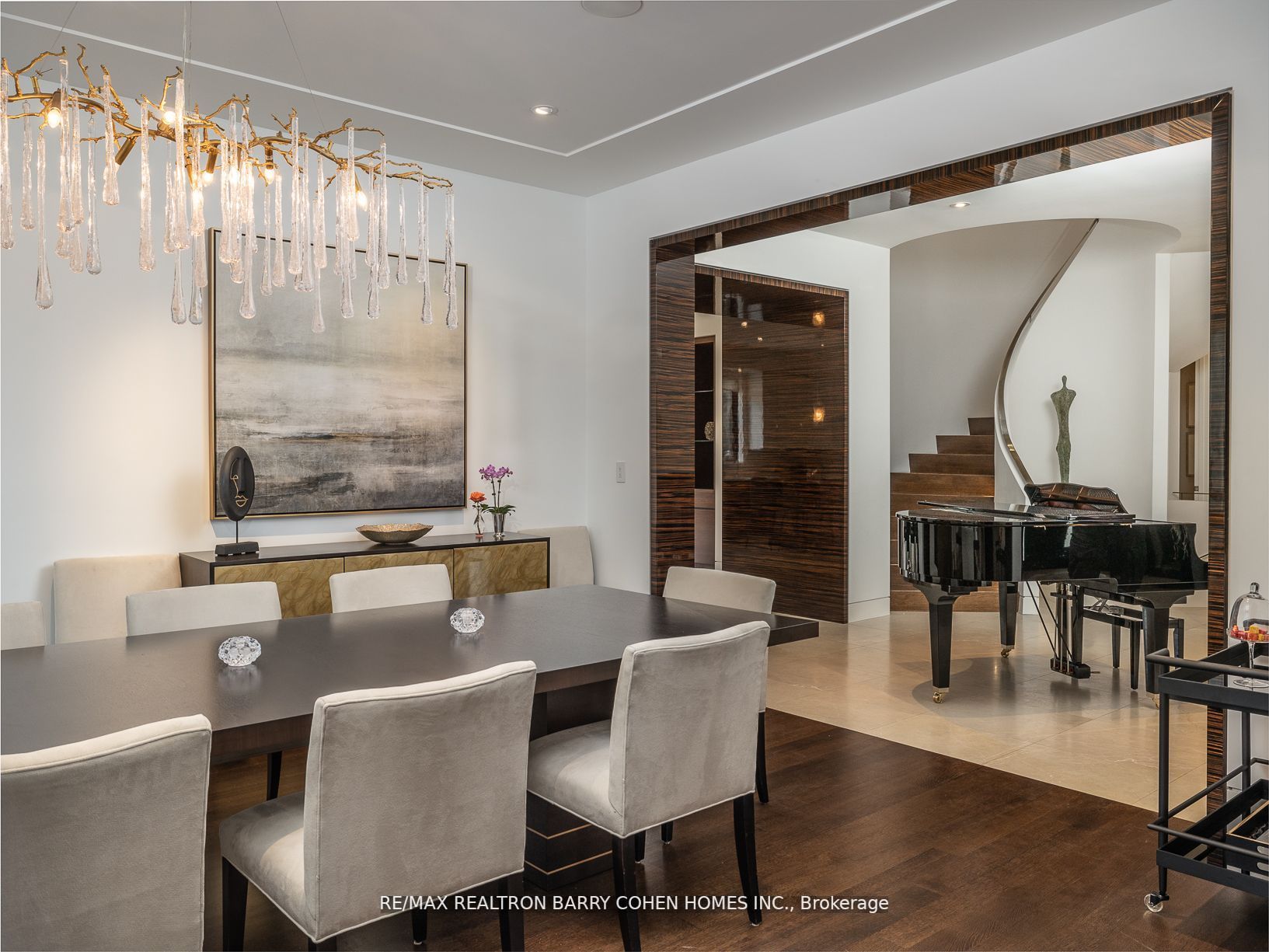 148 Highland Cres
