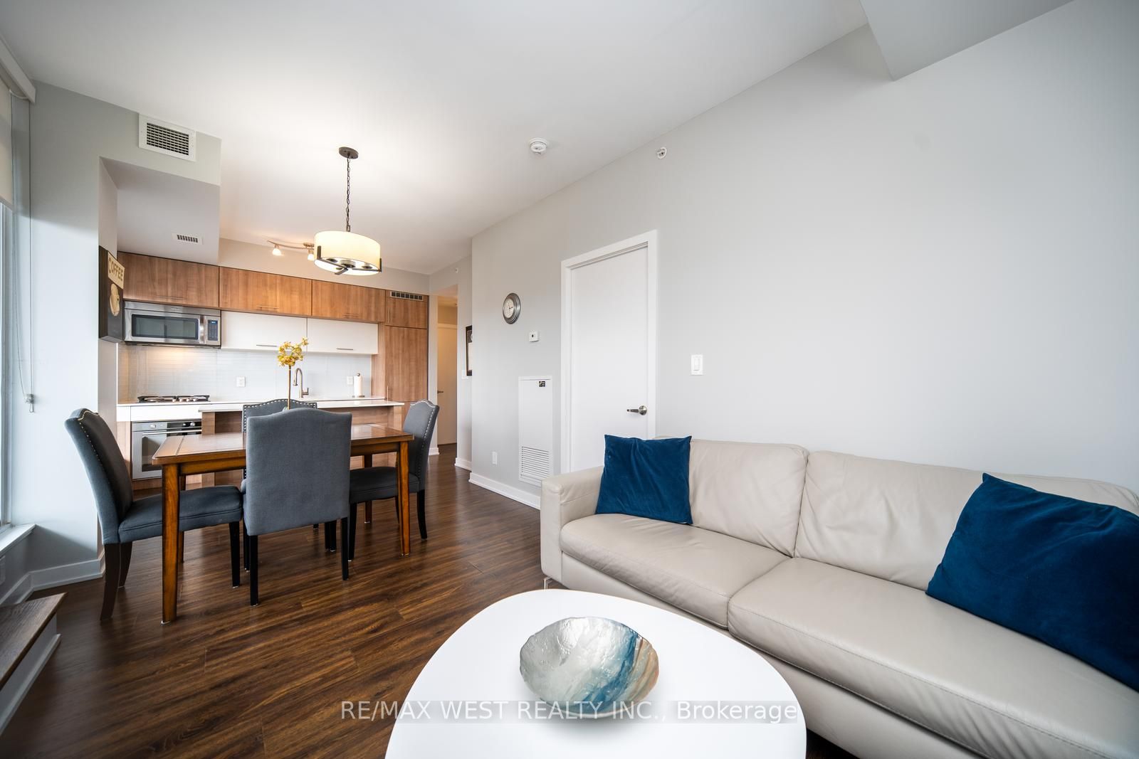 205 Manning Ave, #509