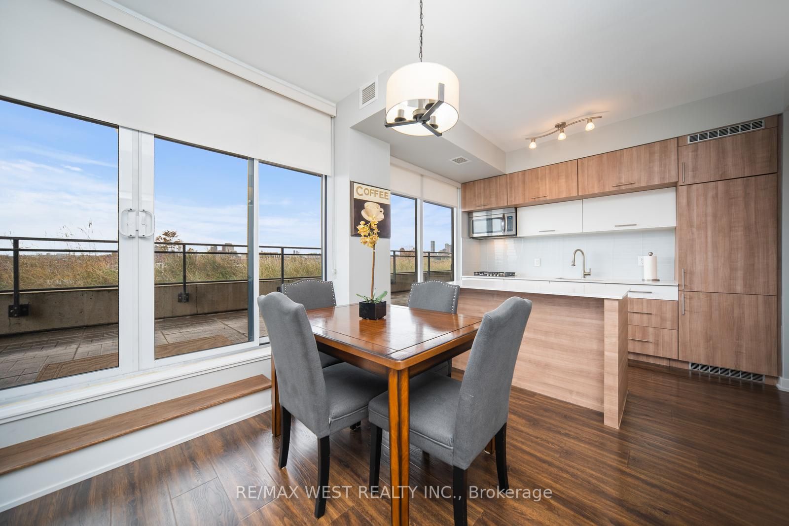 205 Manning Ave, #509