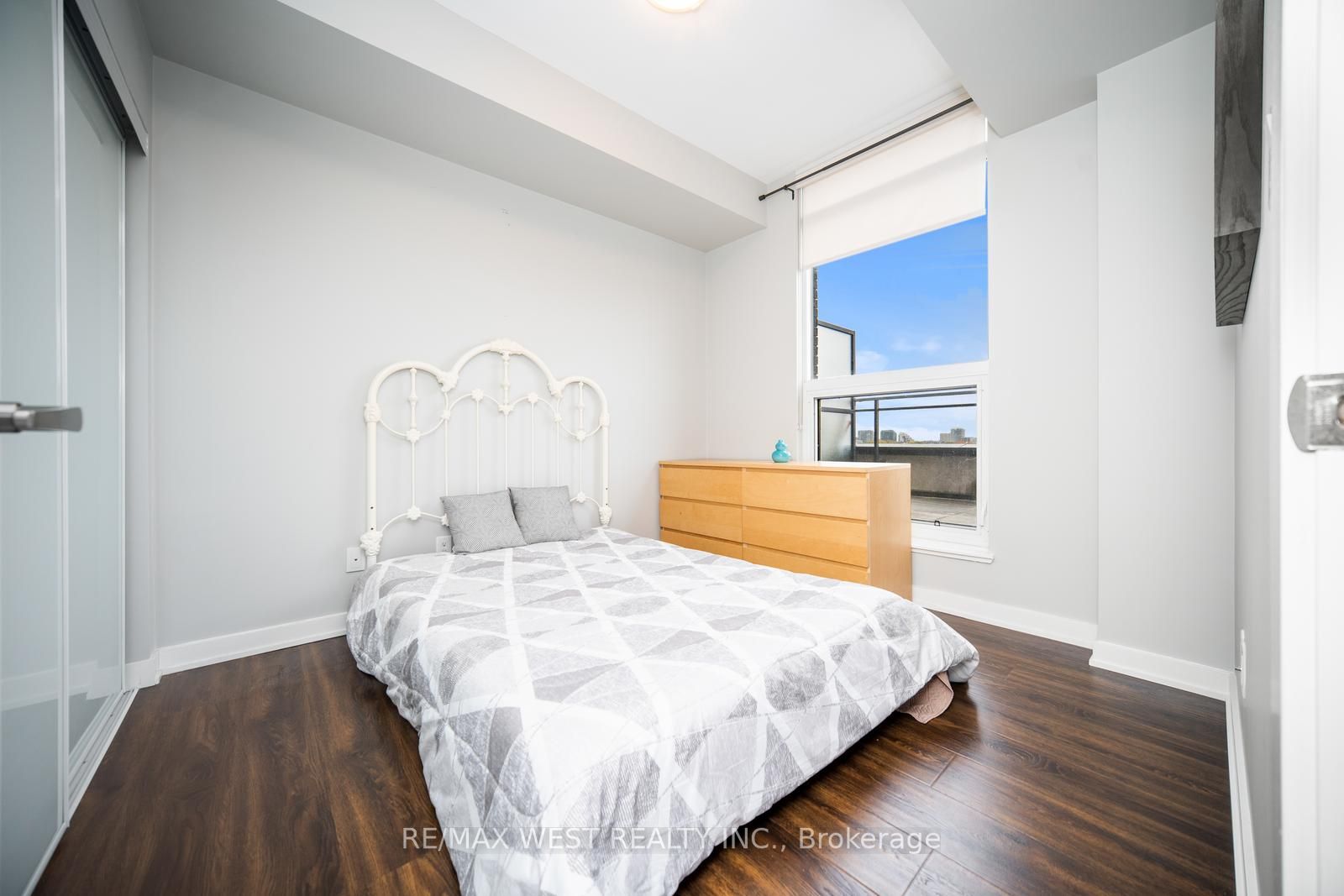 205 Manning Ave, #509