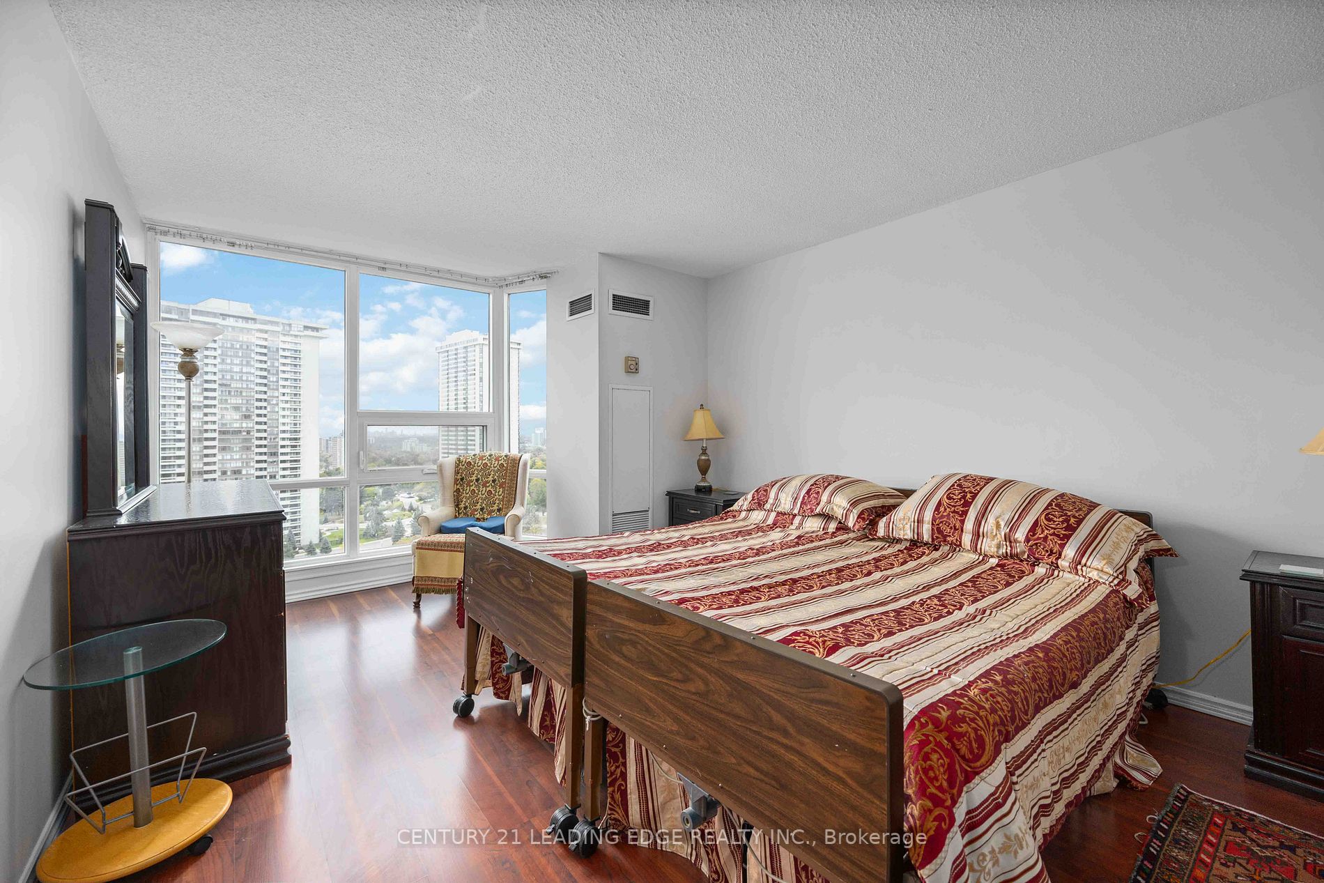 55 Skymark Dr, #1803