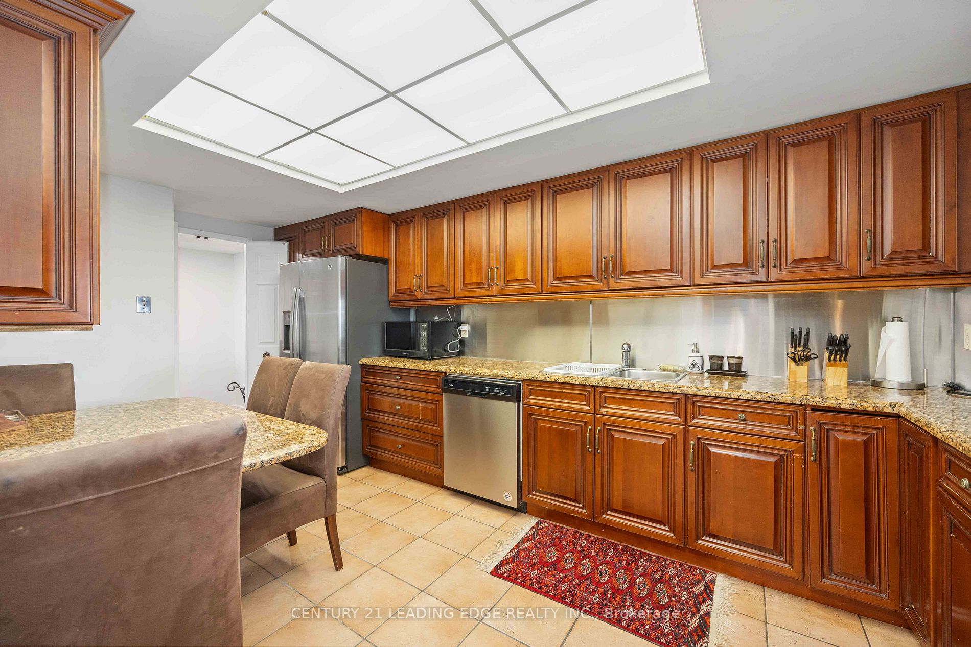 55 Skymark Dr, #1803