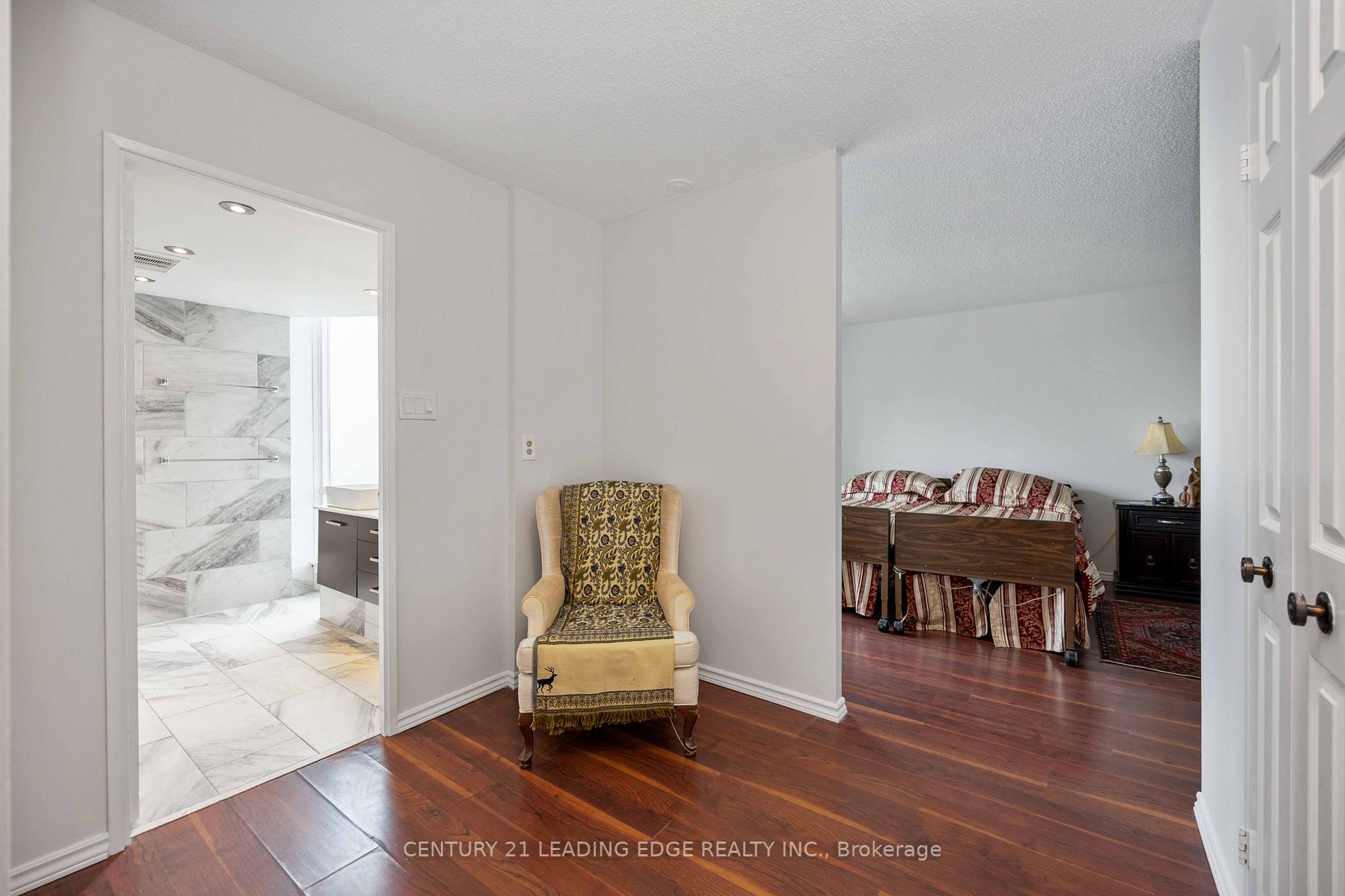 55 Skymark Dr, #1803