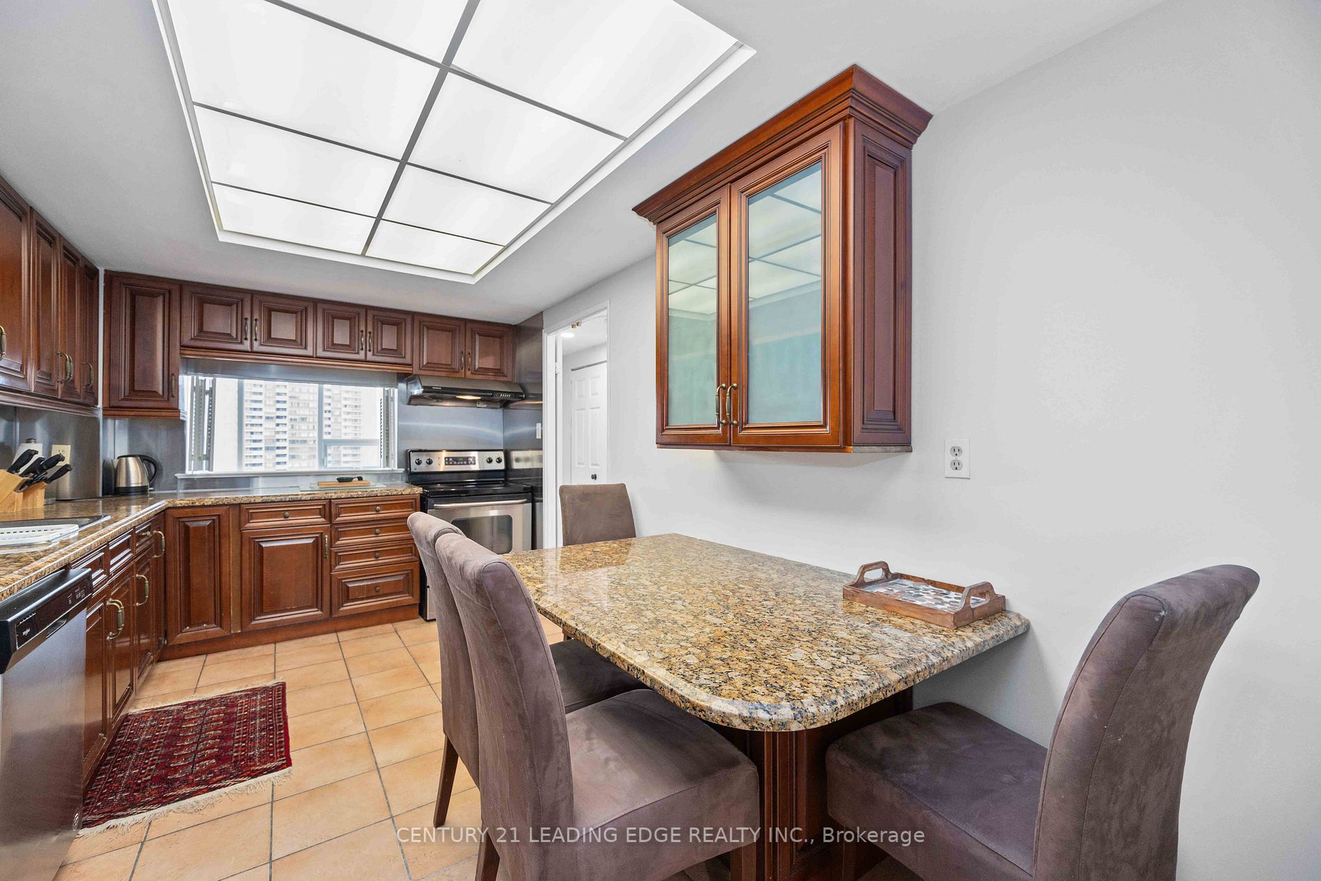 55 Skymark Dr, #1803