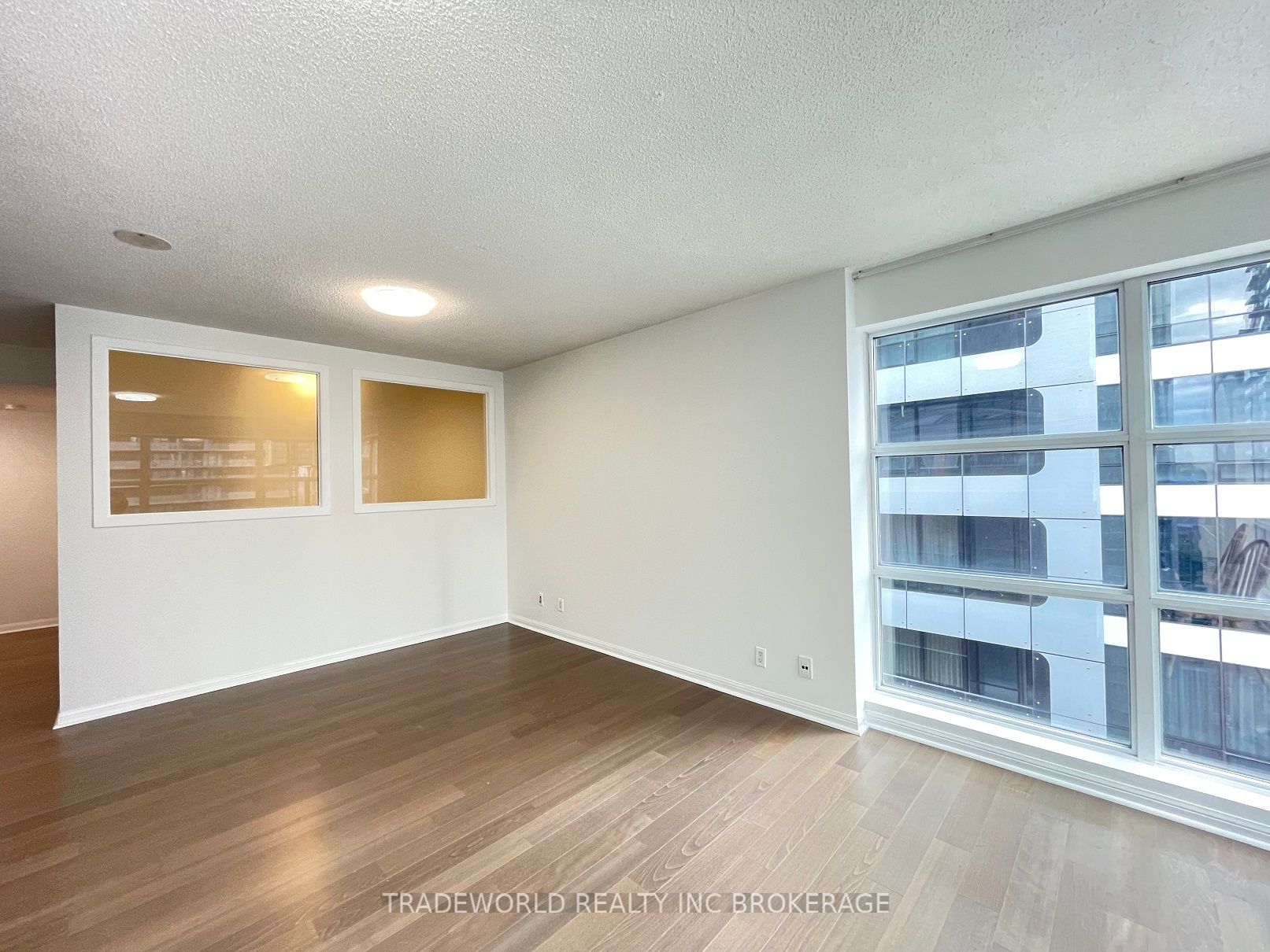 11 St Joseph St, #1612