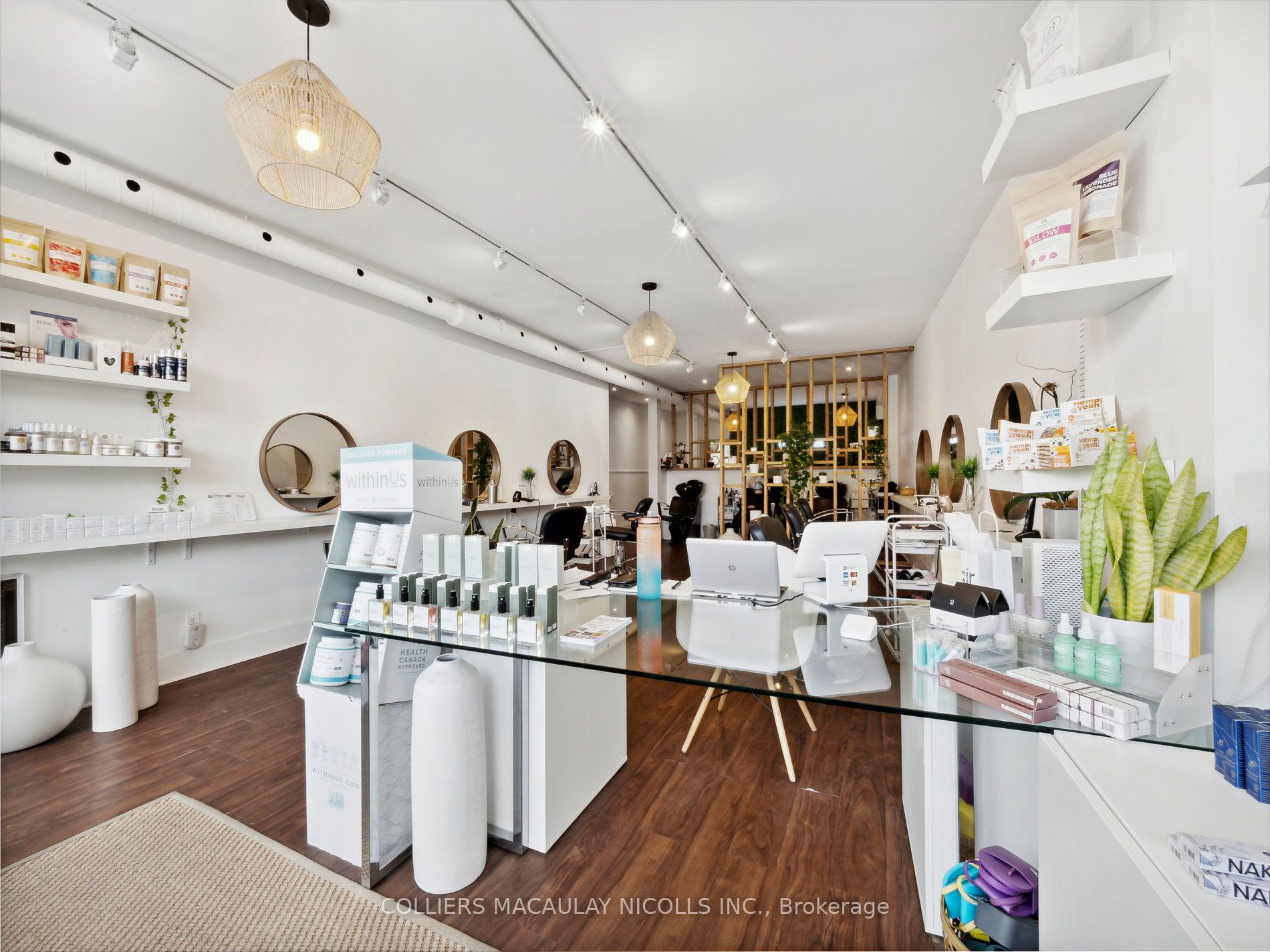 3189 Yonge St