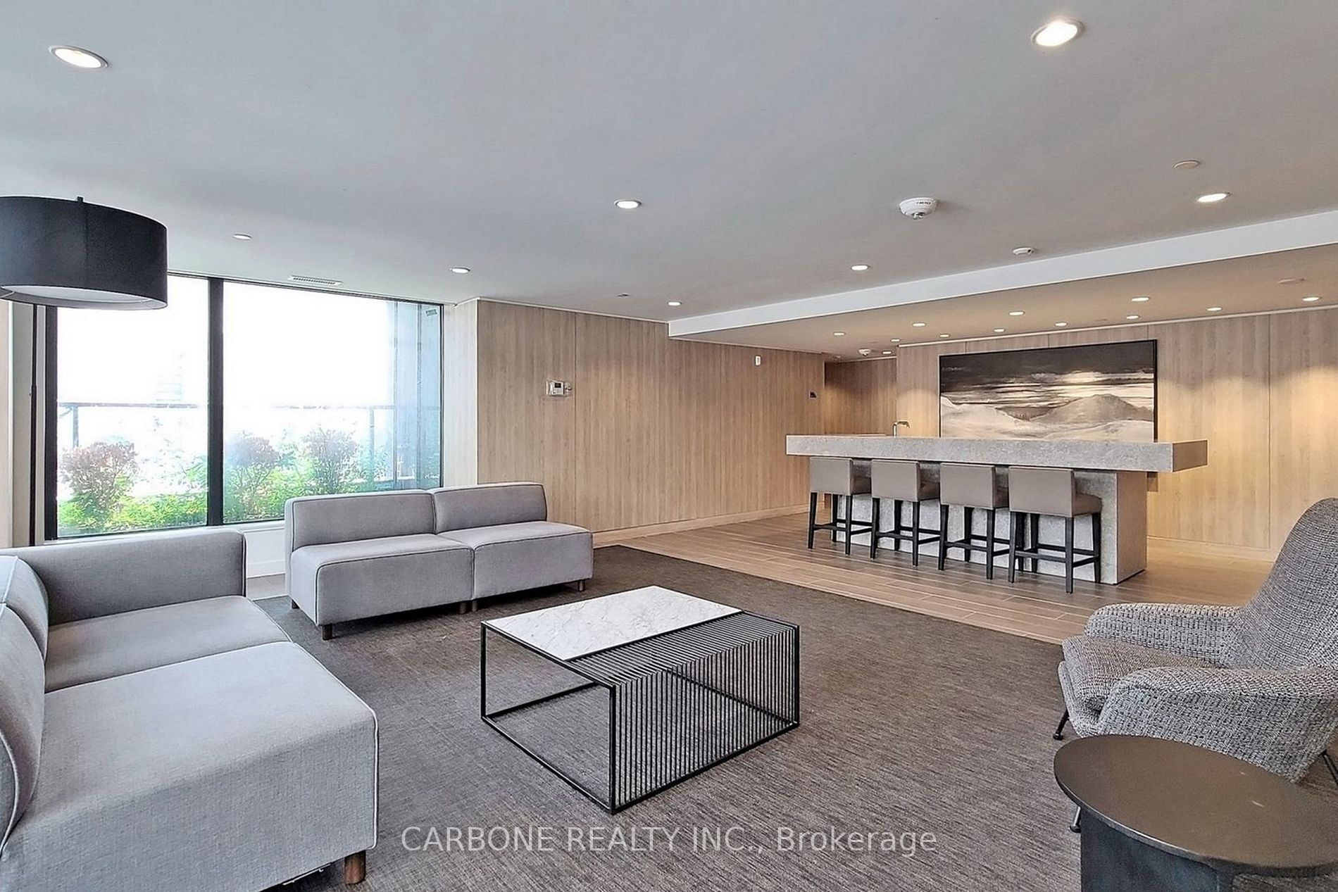 576 Front St W, #1017