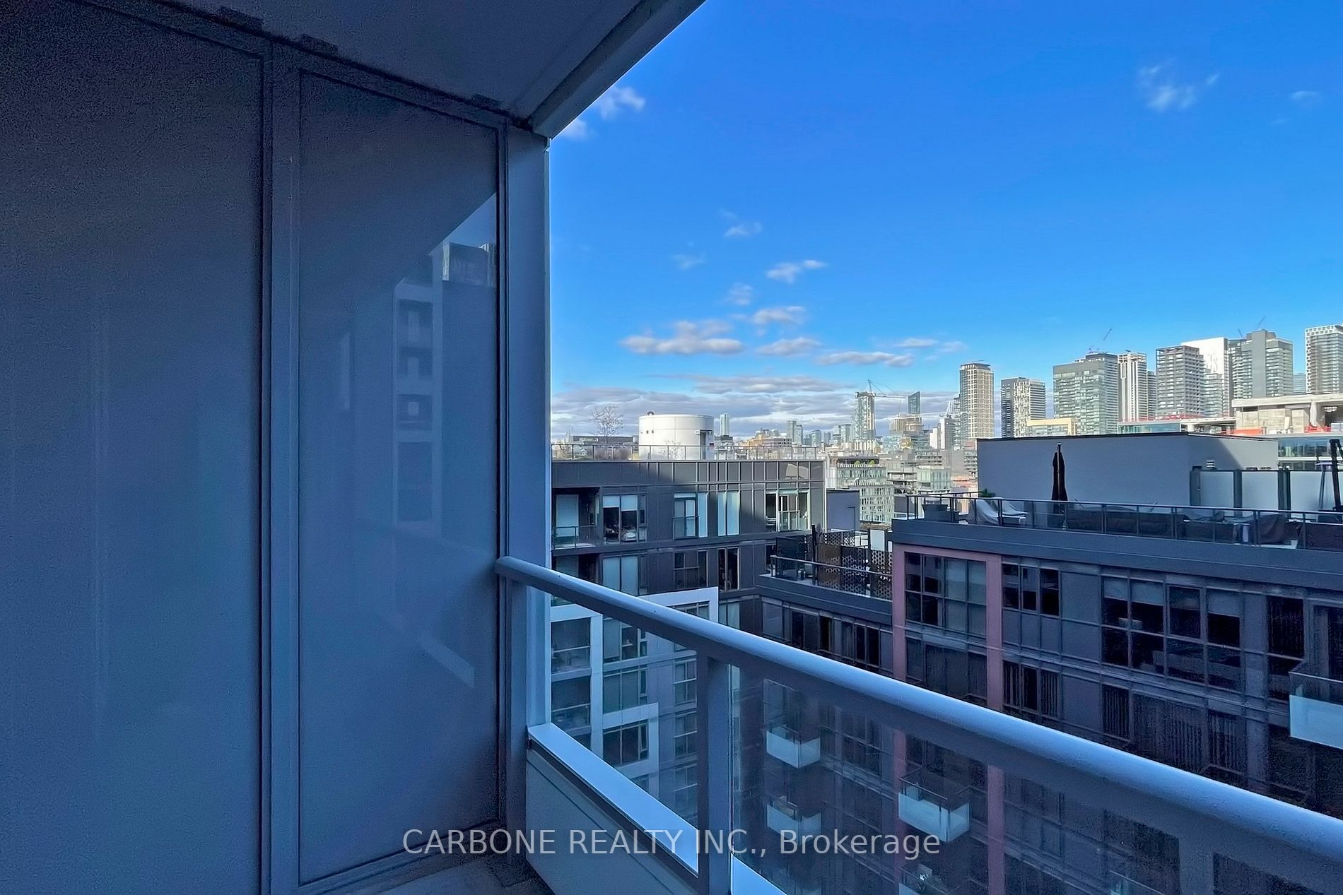 576 Front St W, #1017
