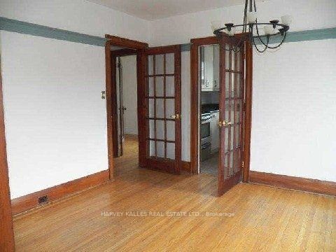 138 Chaplin Cres, #2