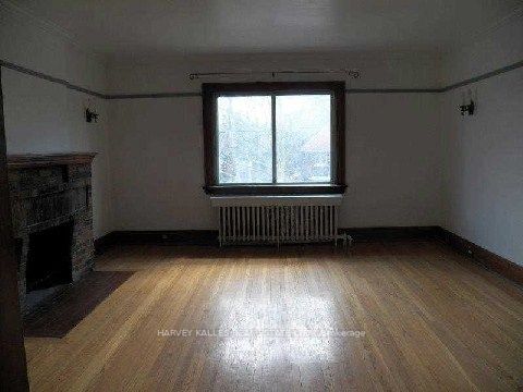 138 Chaplin Cres, #2