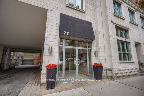 77 Lombard St, #104